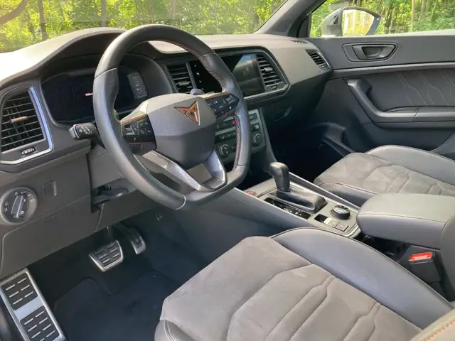 Cupra Ateca view 10