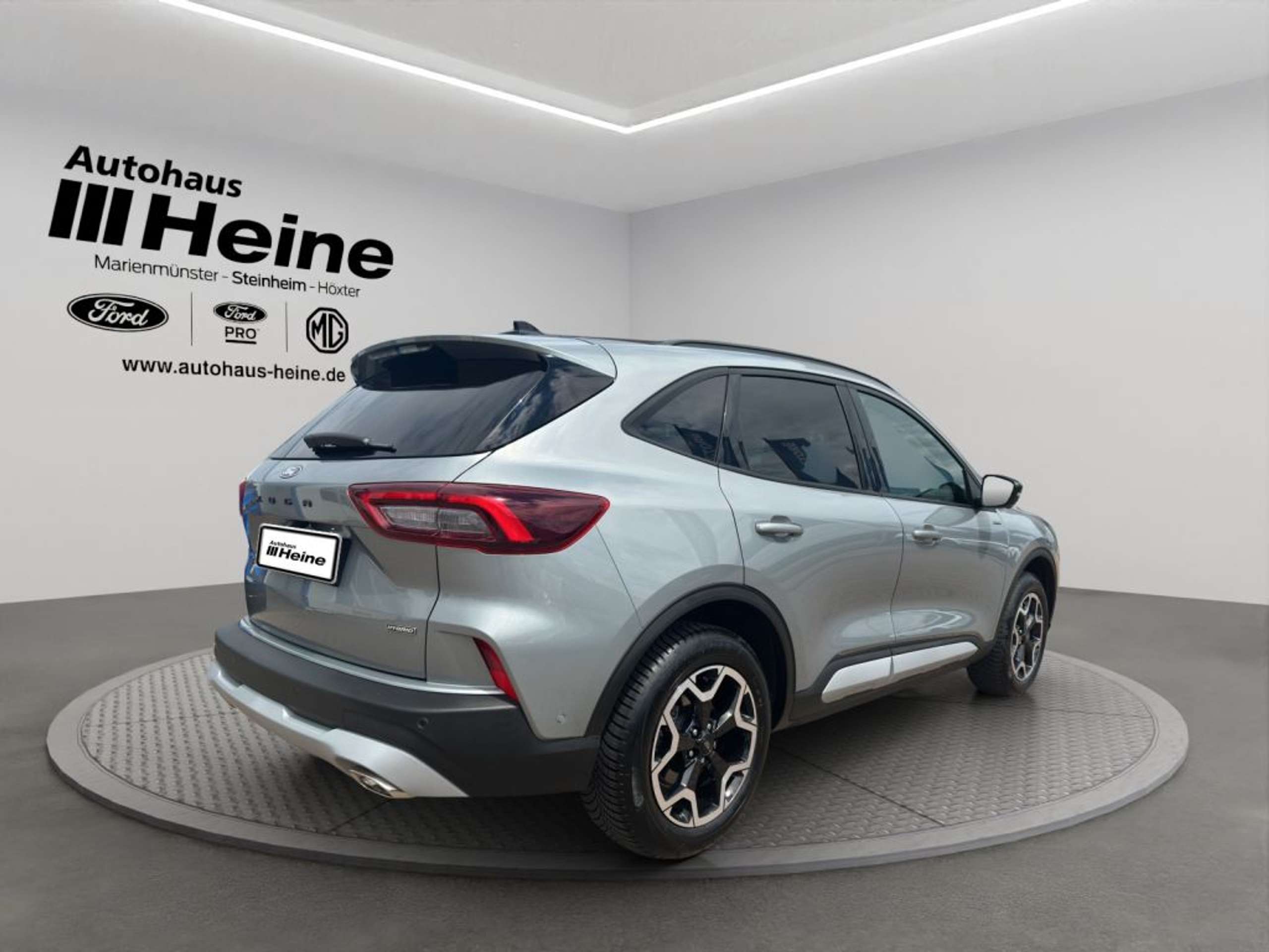 Fahrzeugabbildung Ford Kuga ACTIVE FHEV X 2.5 Ltr. 152 PS *AUT - mit KI generiert/bearbeitet