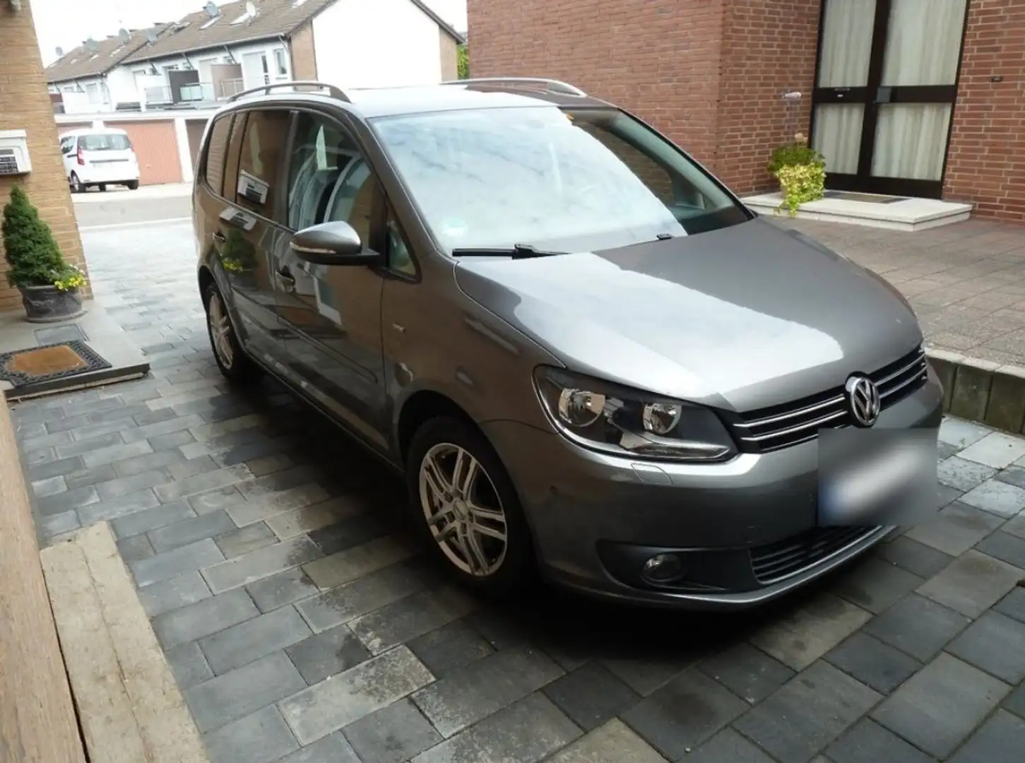 Volkswagen Touran Touran 2.0 TDI DPF Life Grün - 1