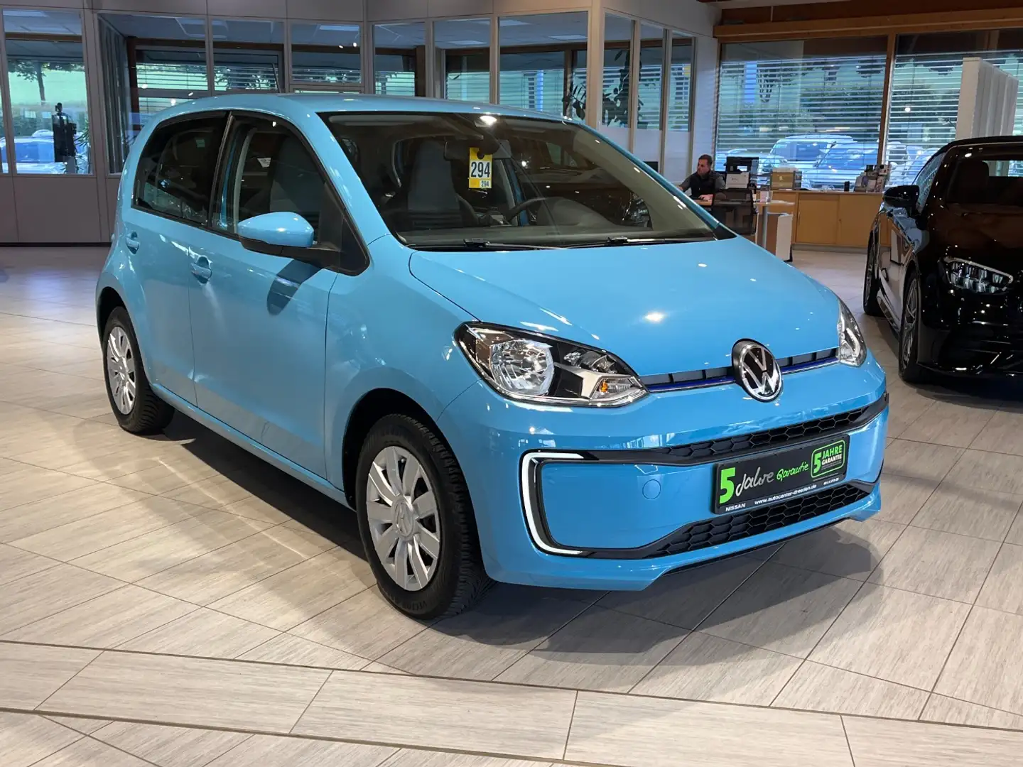 Volkswagen up! e- KlimaA DAB Allwetterreifen Blue - 2