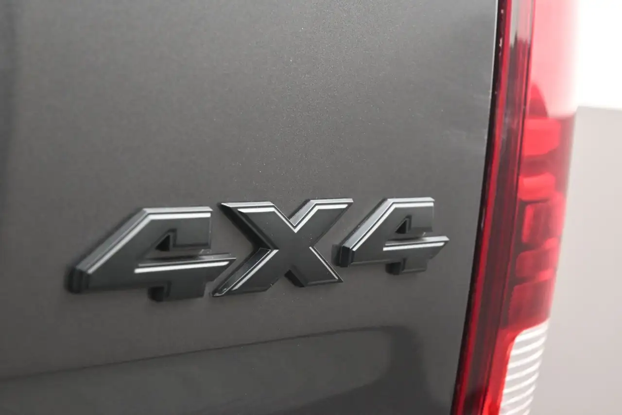 RAM 1500 photo RAM 1500