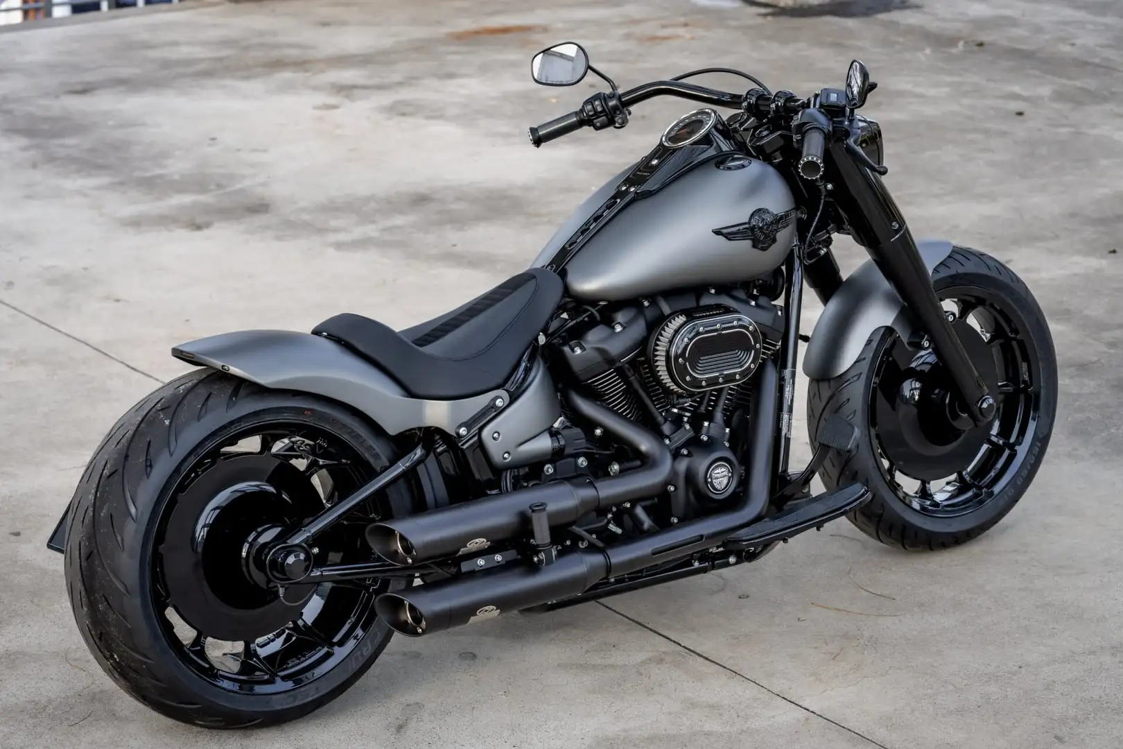 Harley-Davidson Fat Boy Grau - 2