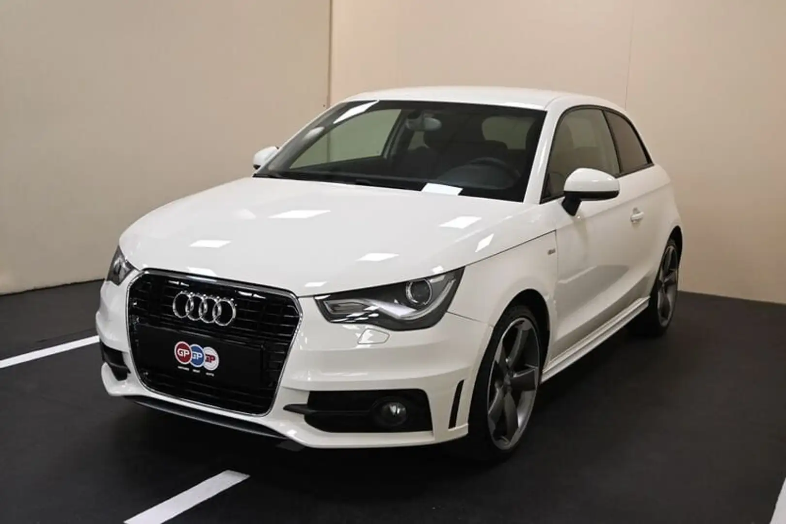 Audi A1 1.2 TFSI S-Line White - 2