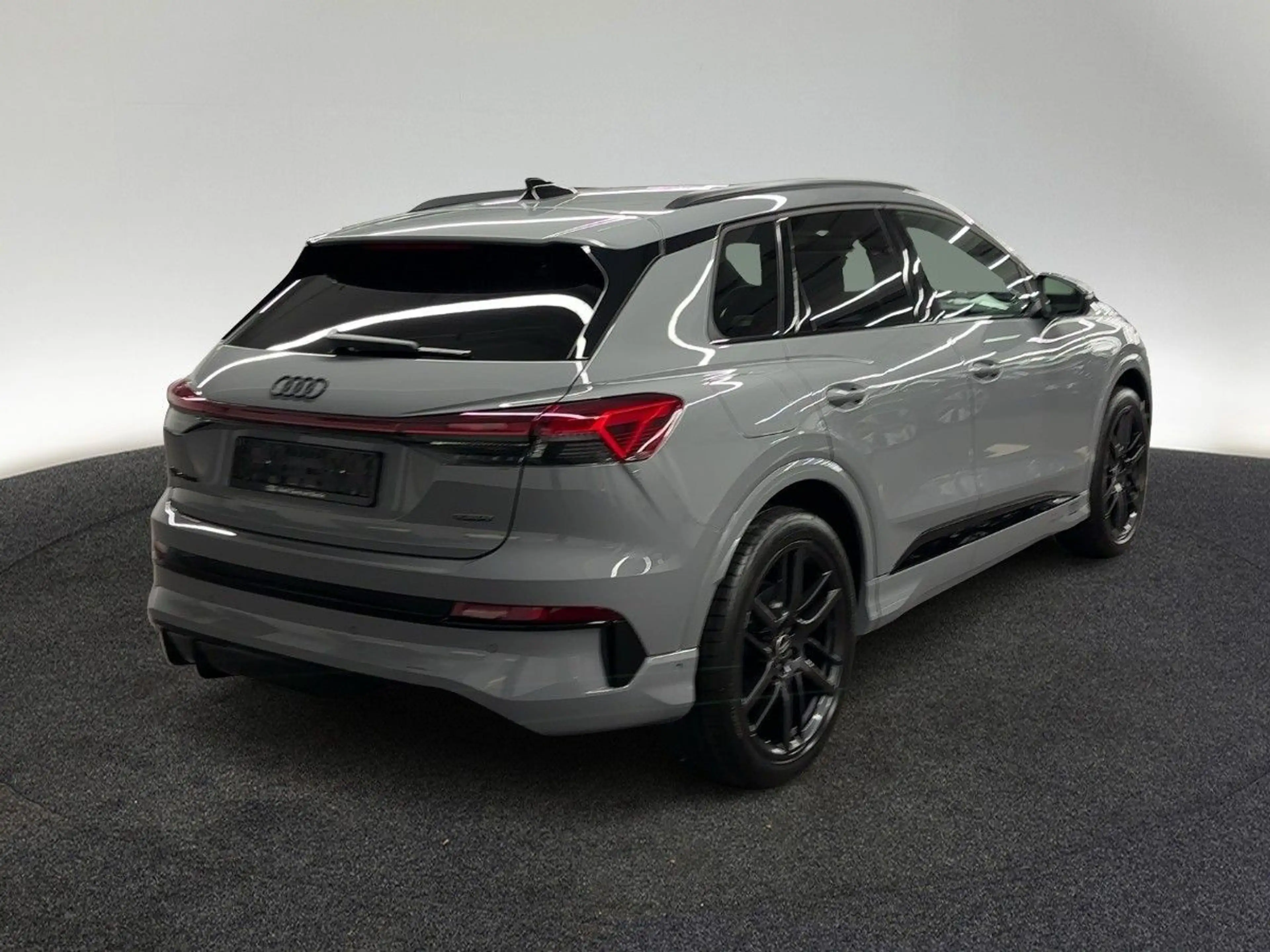 Audi Q4 e-tron quattro performance — photo 8