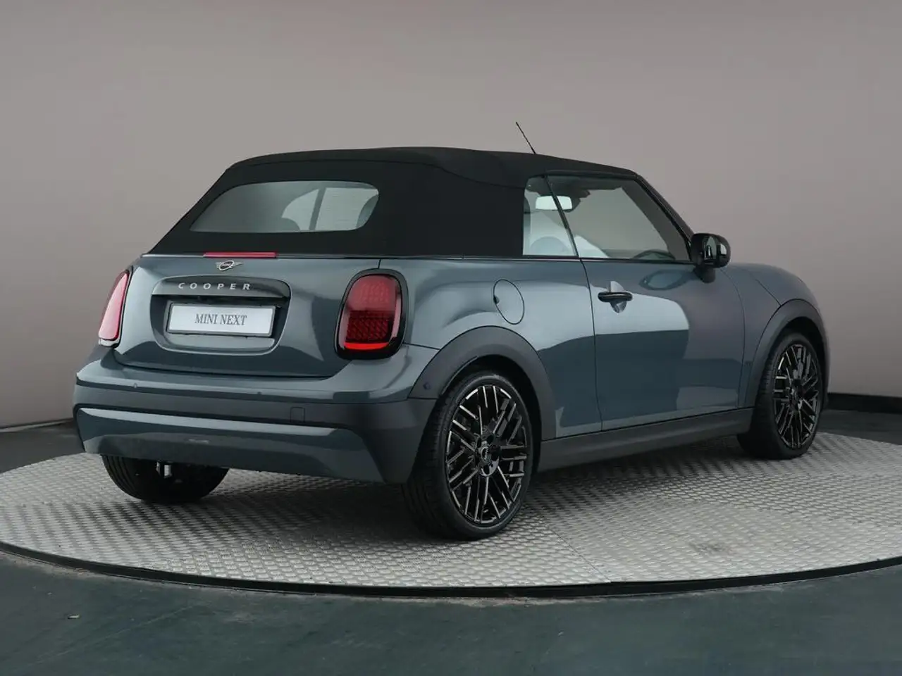 MINI Cooper C Cabrio 2026 — фото 10