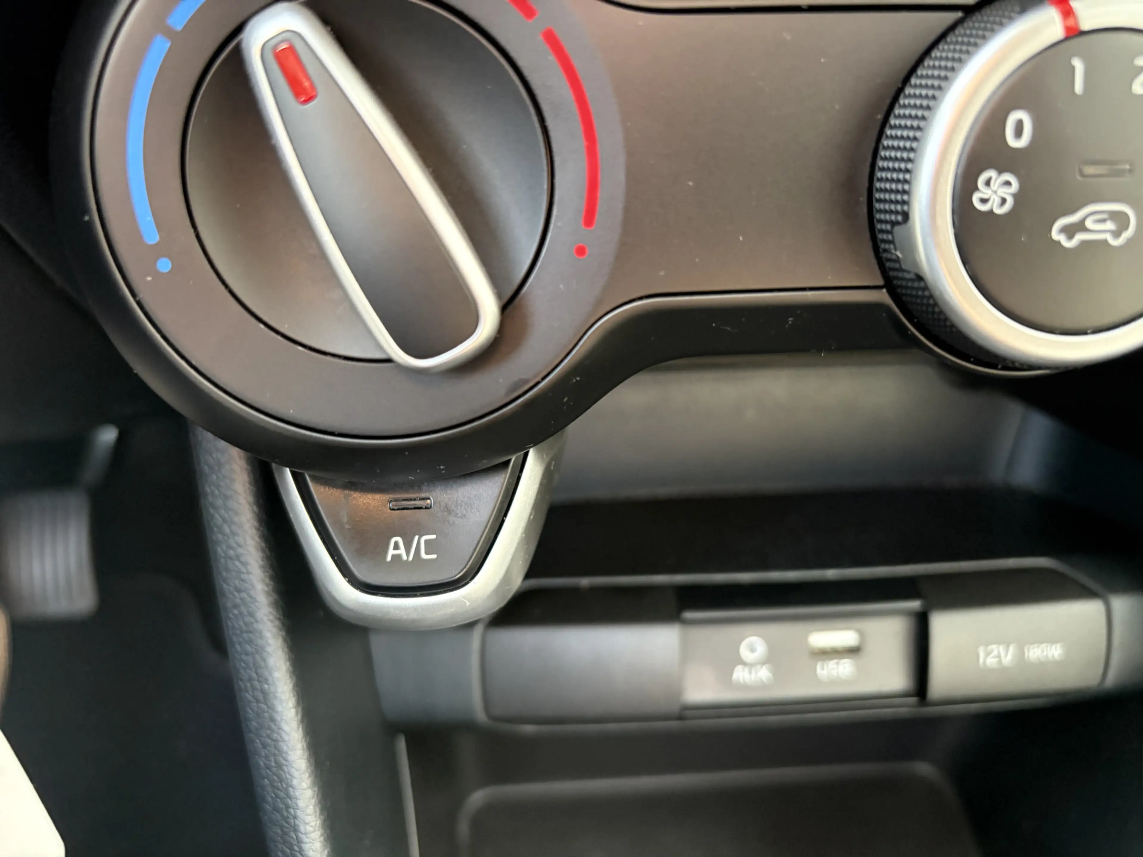 Kia Picanto 1.0 MPi DynamicLine, airco, navi, camera — photo 15