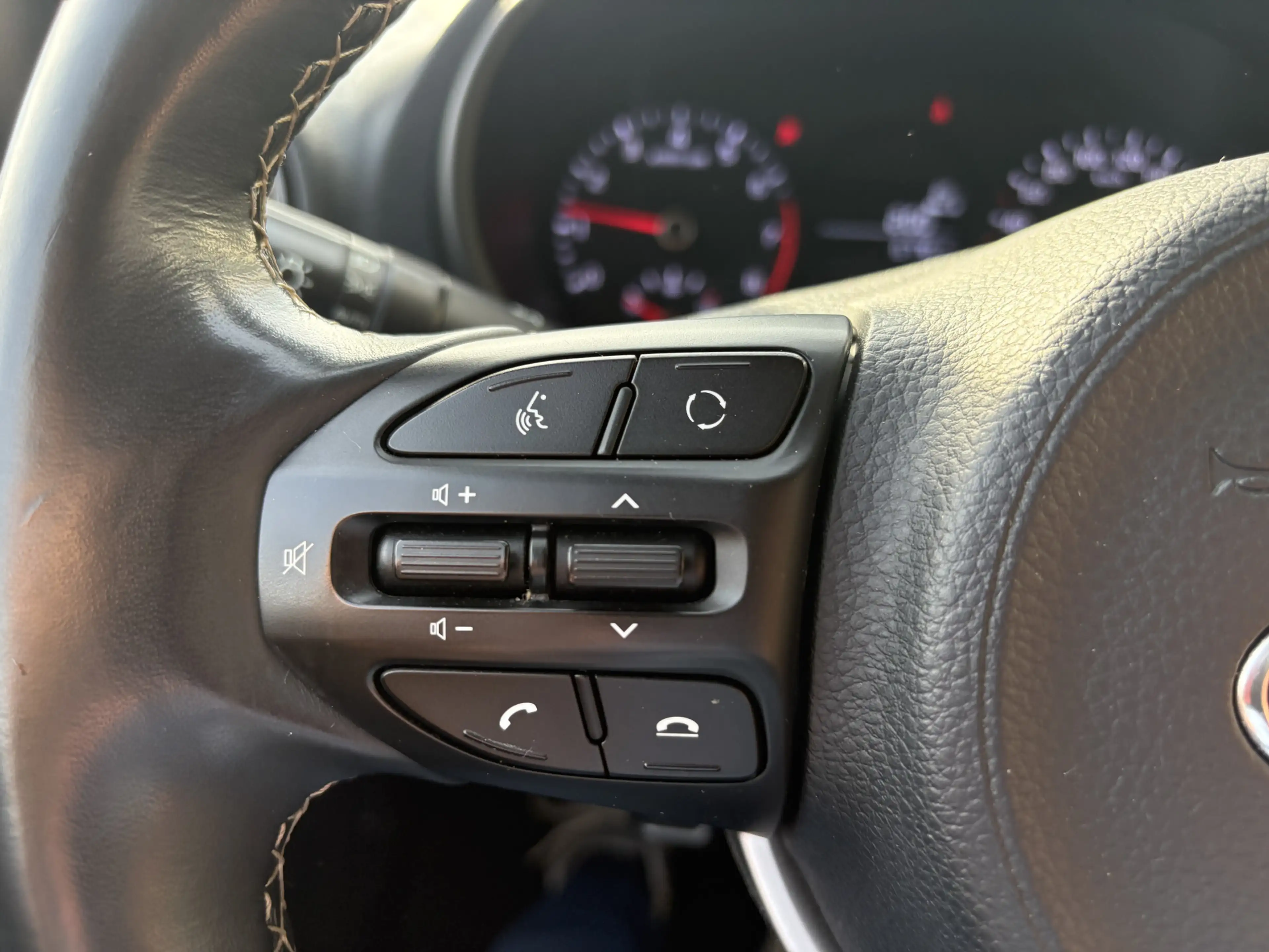 Kia Picanto 1.0 MPi DynamicLine, airco, navi, camera — photo 7