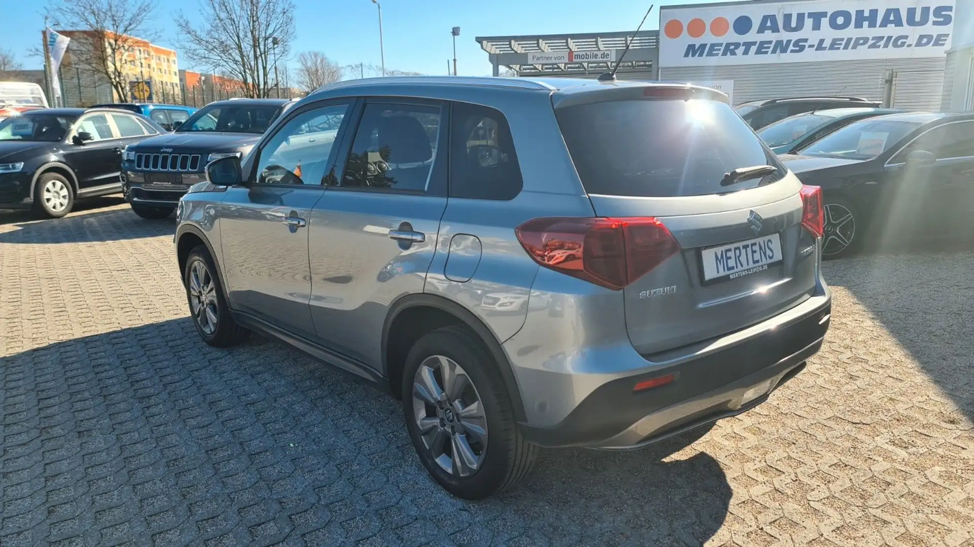 Suzuki Vitara 1.4 Comfort Navi SHZ Kamera Android Apple Grau - 2