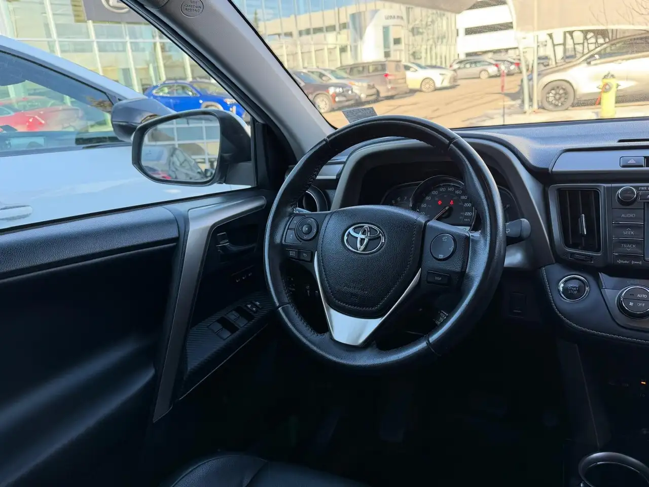 Toyota RAV 4 снимка Toyota RAV 4