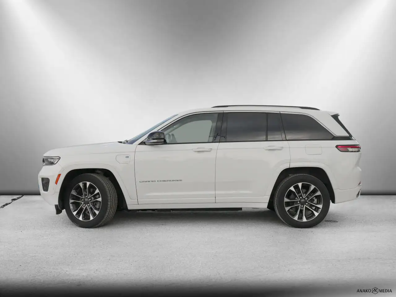Jeep Grand Cherokee photo Jeep Grand Cherokee