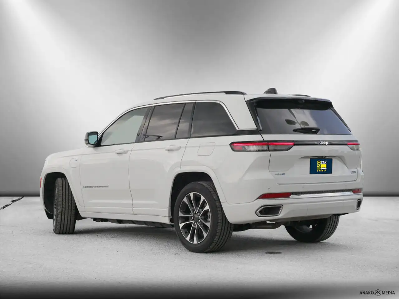 Jeep Grand Cherokee photo Jeep Grand Cherokee
