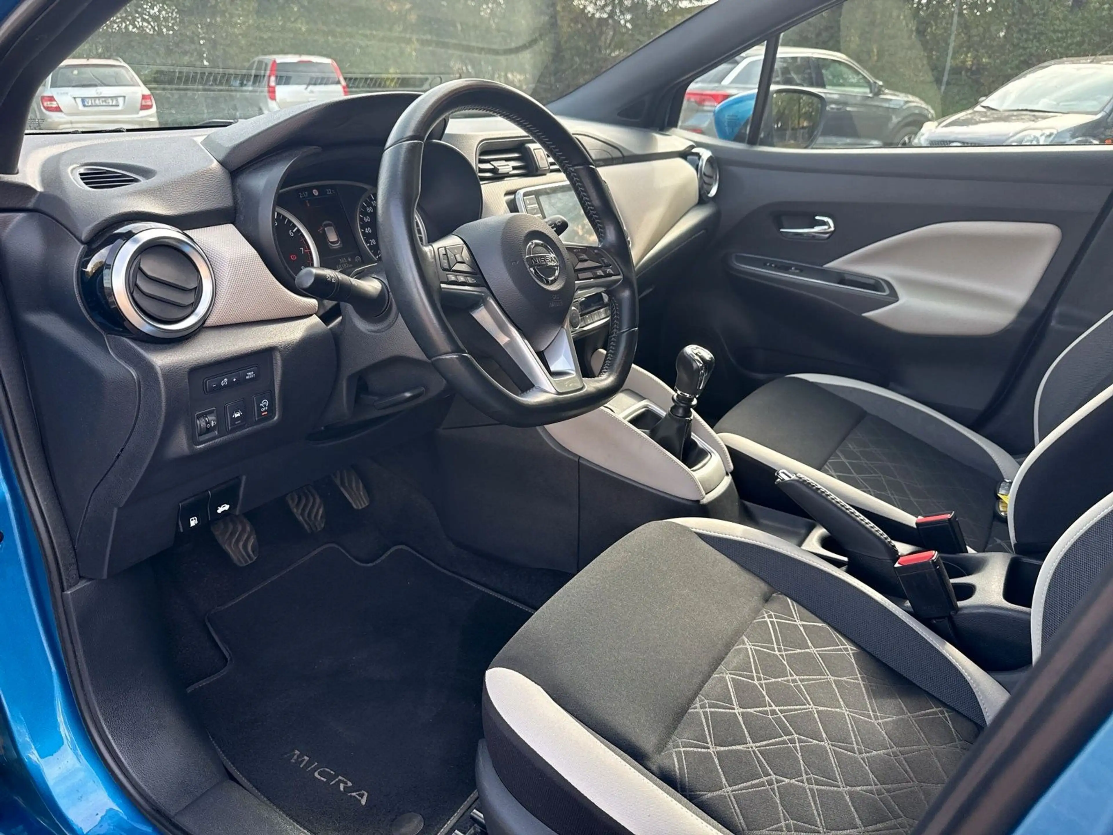 Nissan Micra 1.0*Navi*Klimaautomatik*Rückfahrkamera — photo 6