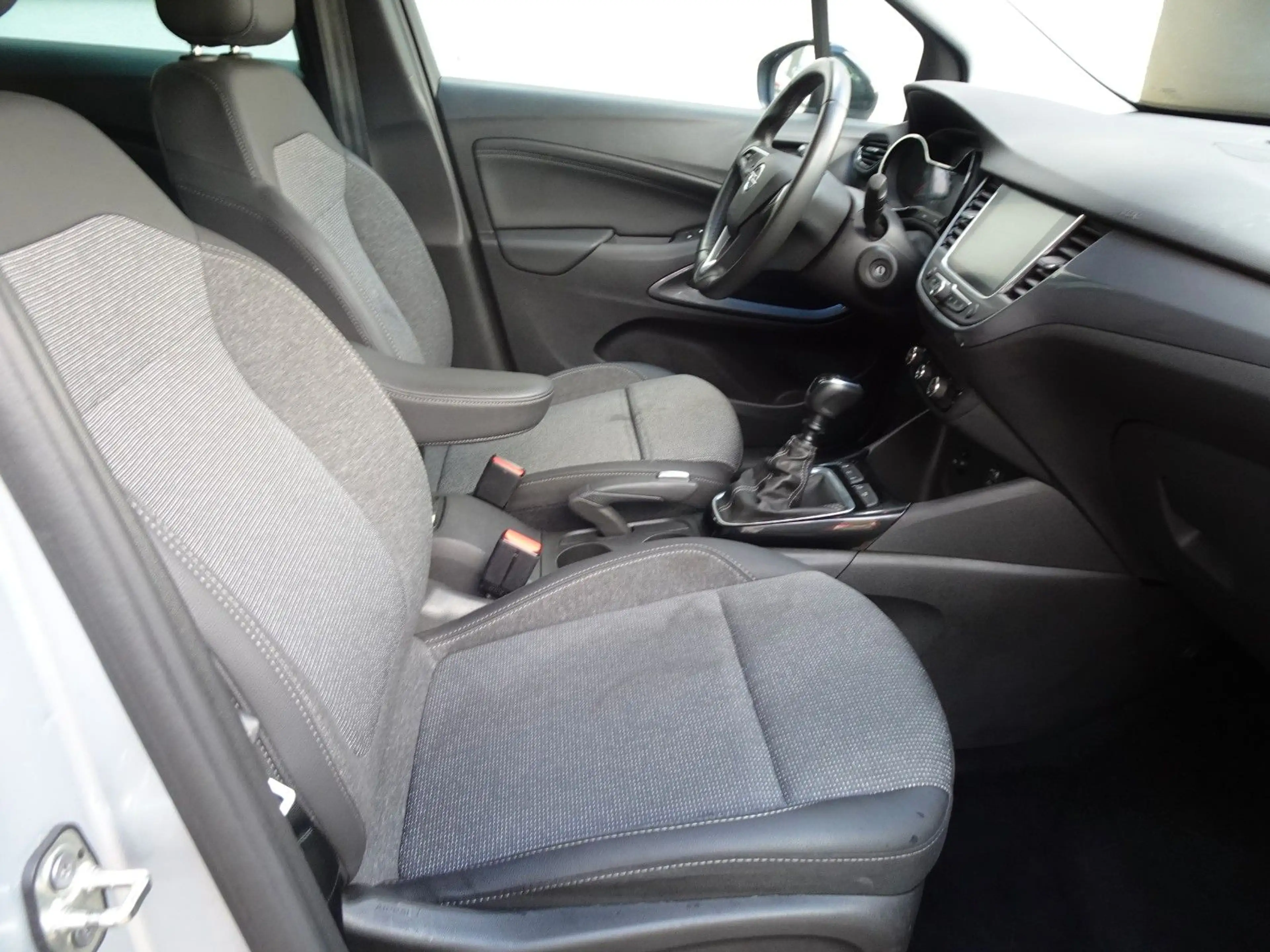 Opel Crossland X Elegance Paket 1.2, 81kW-NAV-LED — photo 12