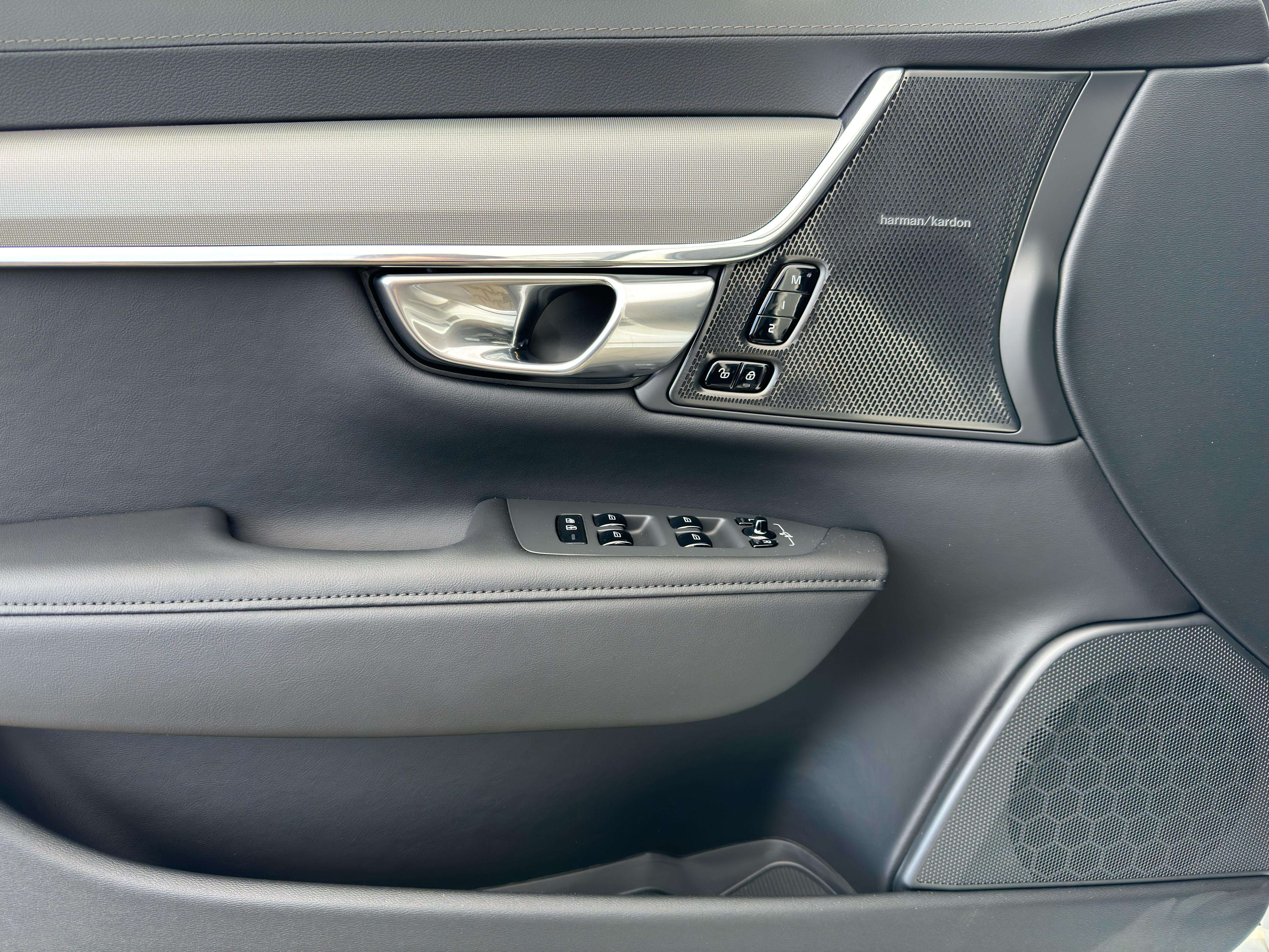 Volvo V90