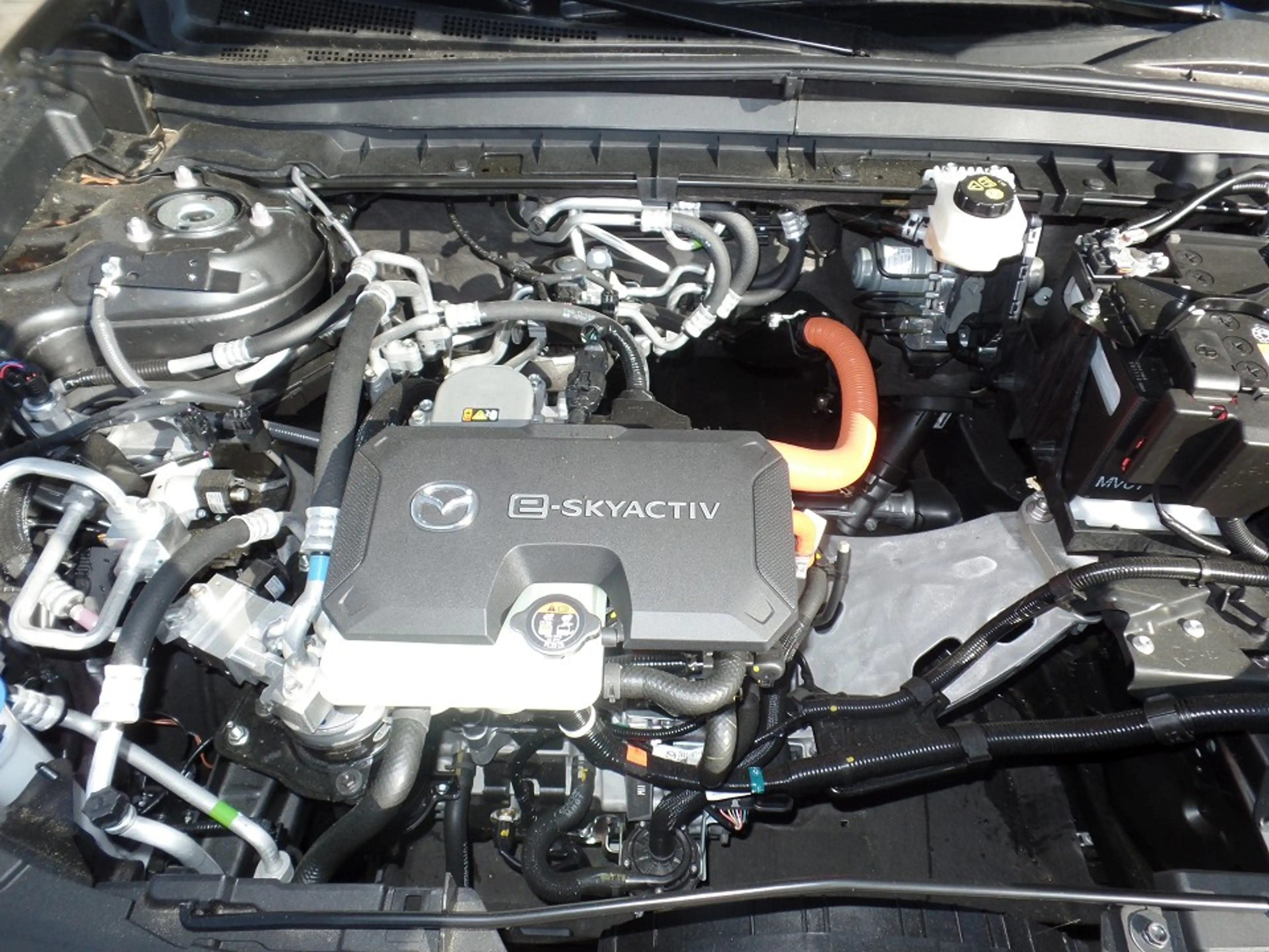 Mazda MX-30 e-SKYACTIV EV ADVANTAGE MC — photo 3