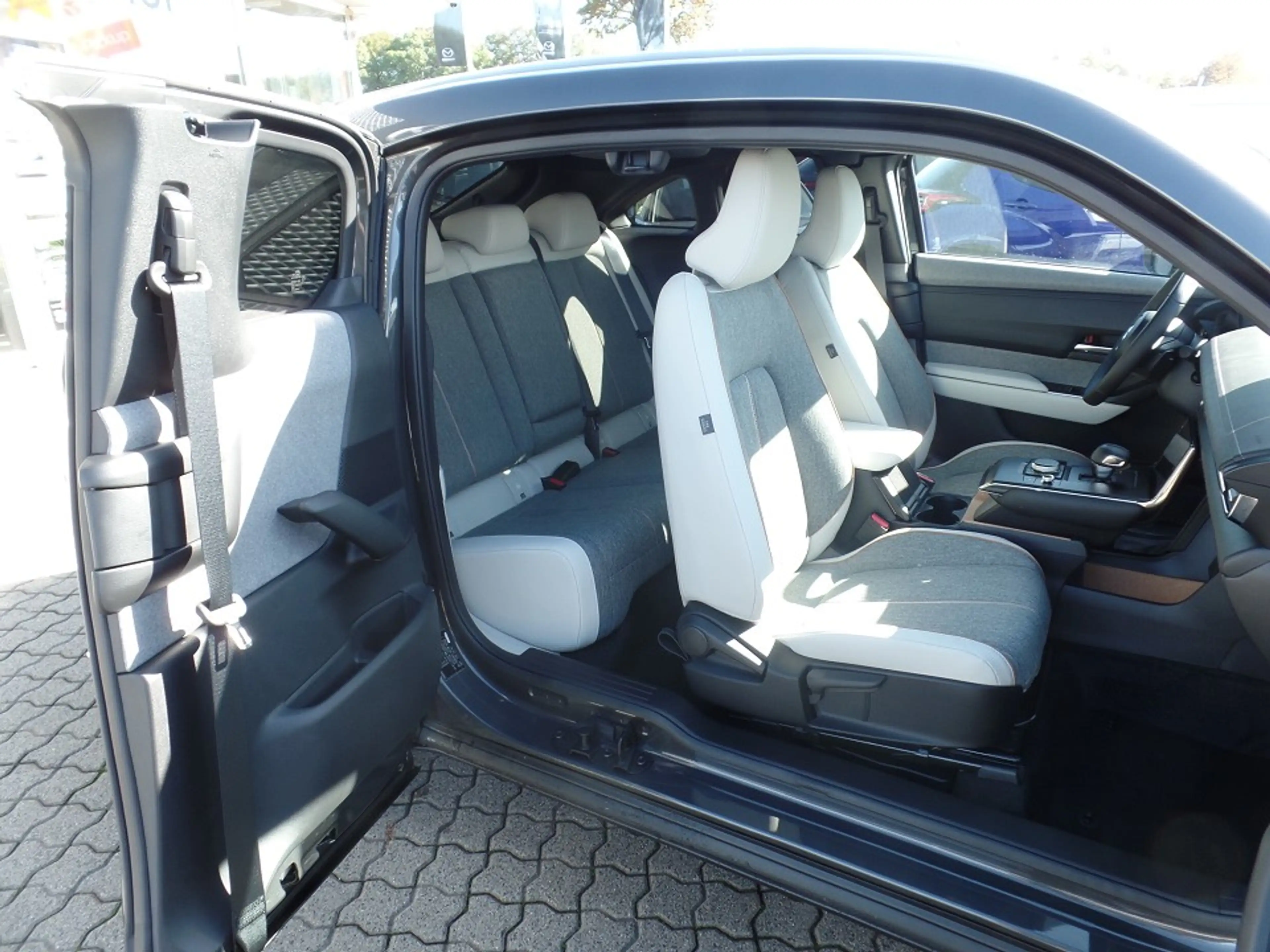 Mazda MX-30 e-SKYACTIV EV ADVANTAGE MC — photo 6