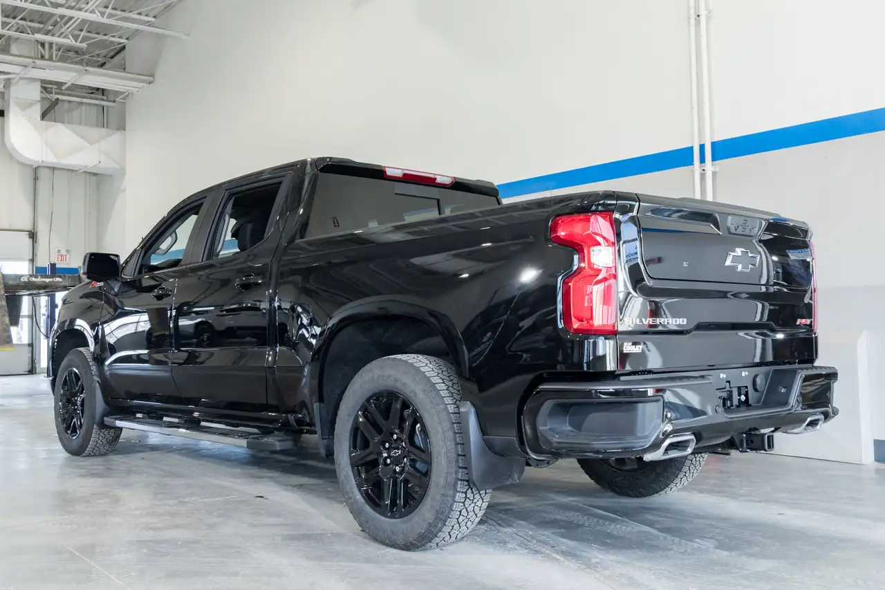 Chevrolet Silverado 1500 снимка Chevrolet Silverado 1500