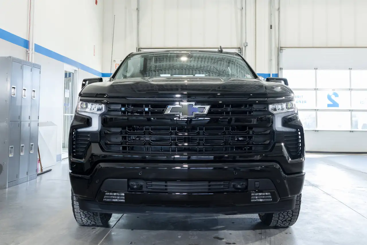 Chevrolet Silverado 1500 снимка Chevrolet Silverado 1500