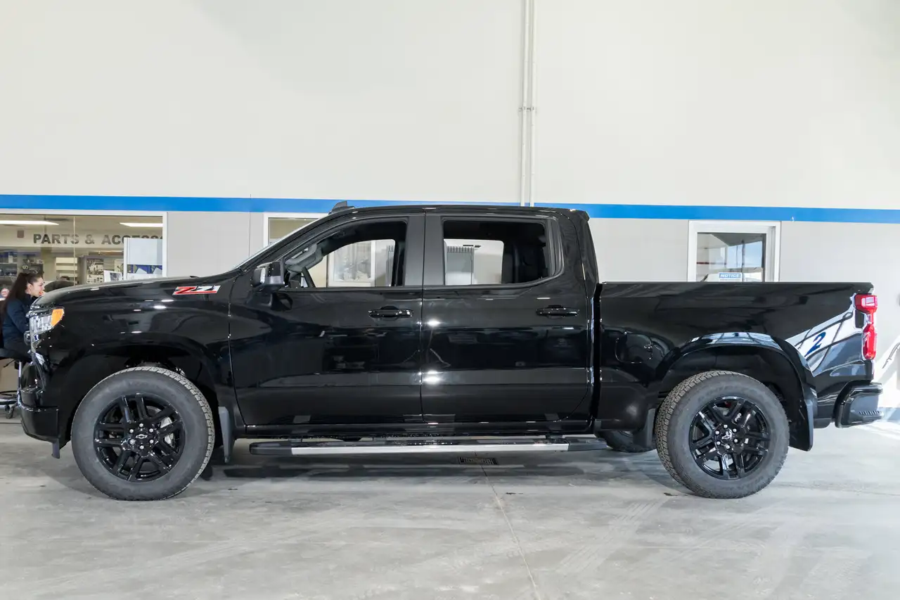 Chevrolet Silverado 1500 снимка Chevrolet Silverado 1500