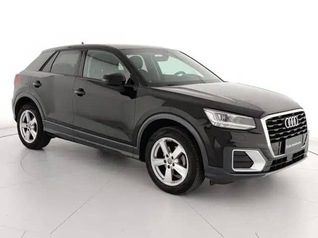 Audi Q2 view 7