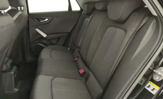 Audi Q2 view 11