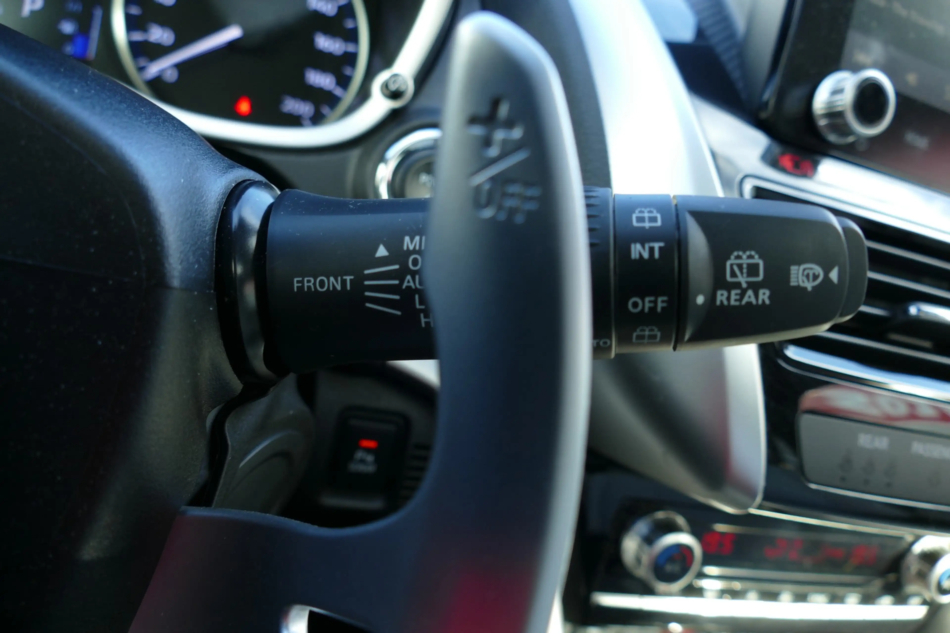 Mitsubishi Eclipse Cross 2.4 Hybrid Top 4WD AWD ACC 360° — photo 12