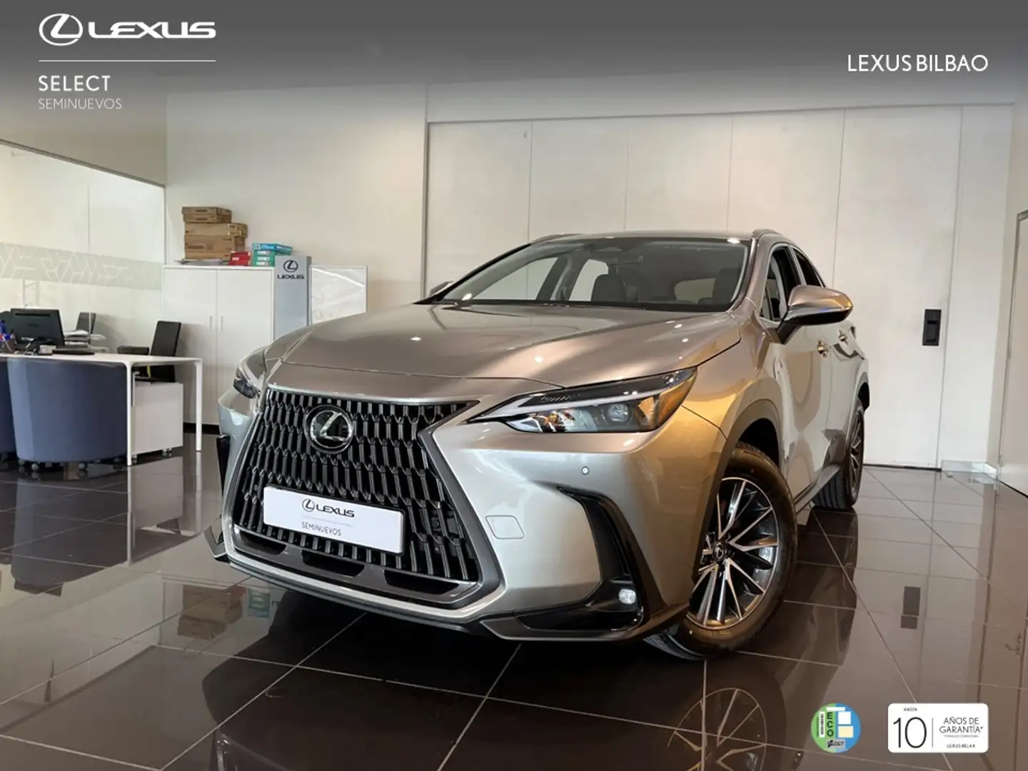 Lexus NX 450h+ Premium+ 4WD Срібний - 1