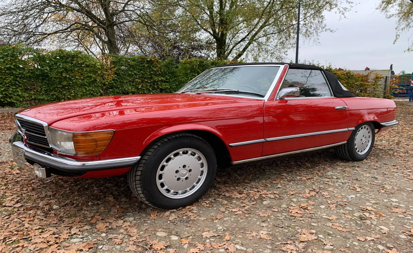 Mercedes-Benz 350 SL 1974 V8 3,5 ltr. 4-Sitzer, Leder, EU Modell Roşu - 1