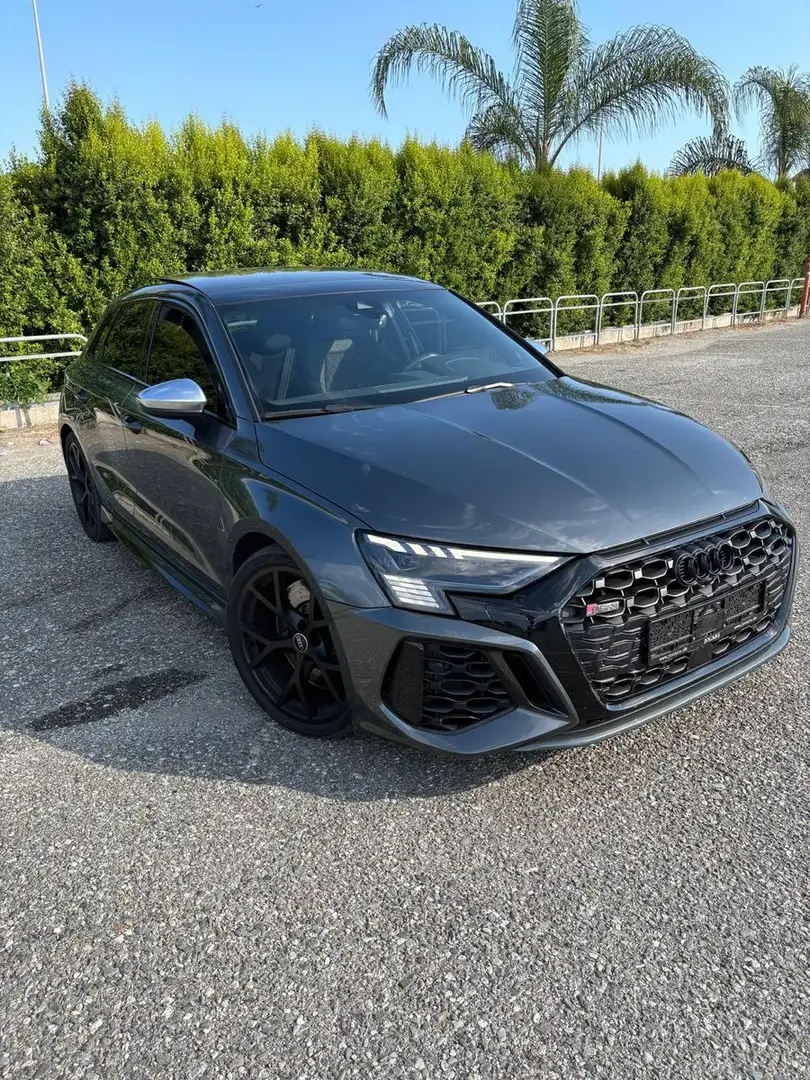 Audi RS3 Sportback QUATTRO|MATRIX|NAVI|PANO|CAR-PLAY Gris - 2