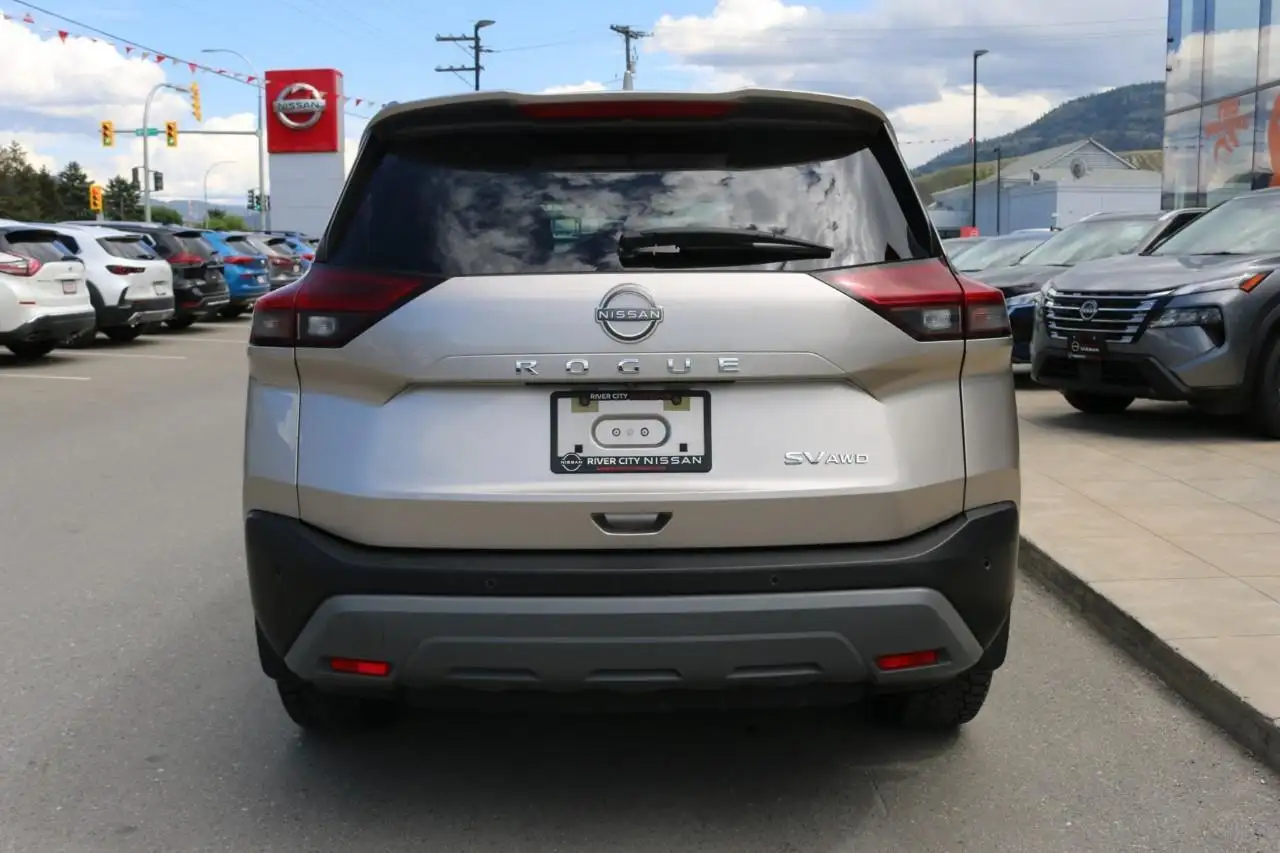 Nissan Rogue fotografie Nissan Rogue