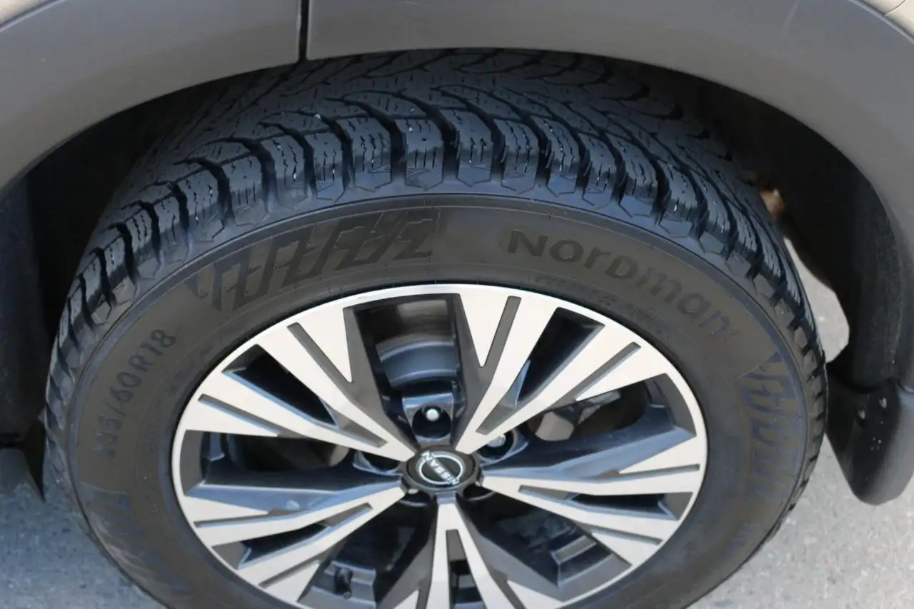 Nissan Rogue fotografie Nissan Rogue