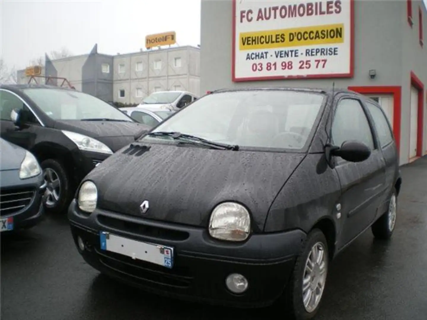 Renault Twingo 1.2 16V INITIALE Noir - 1