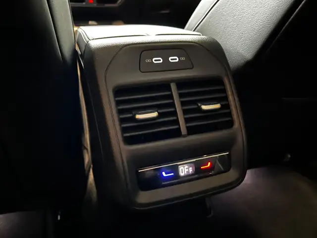 Volkswagen Passat view 26