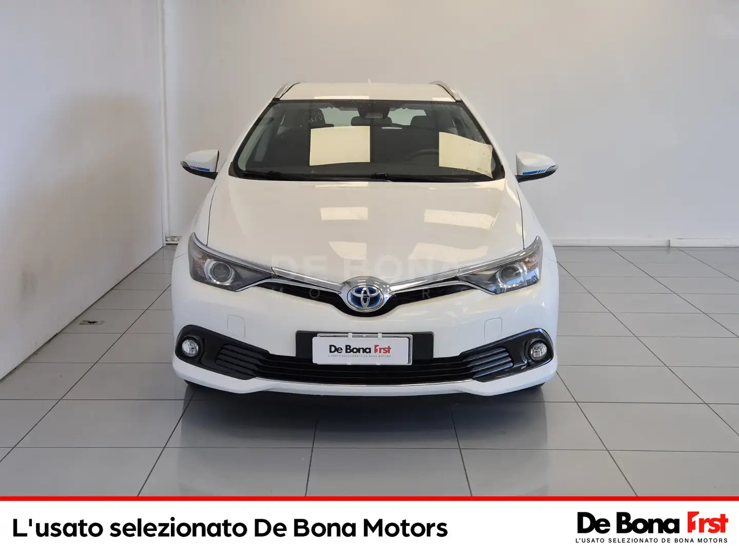 Toyota Auris touring sports 1.8h active cvt Bianco - 2