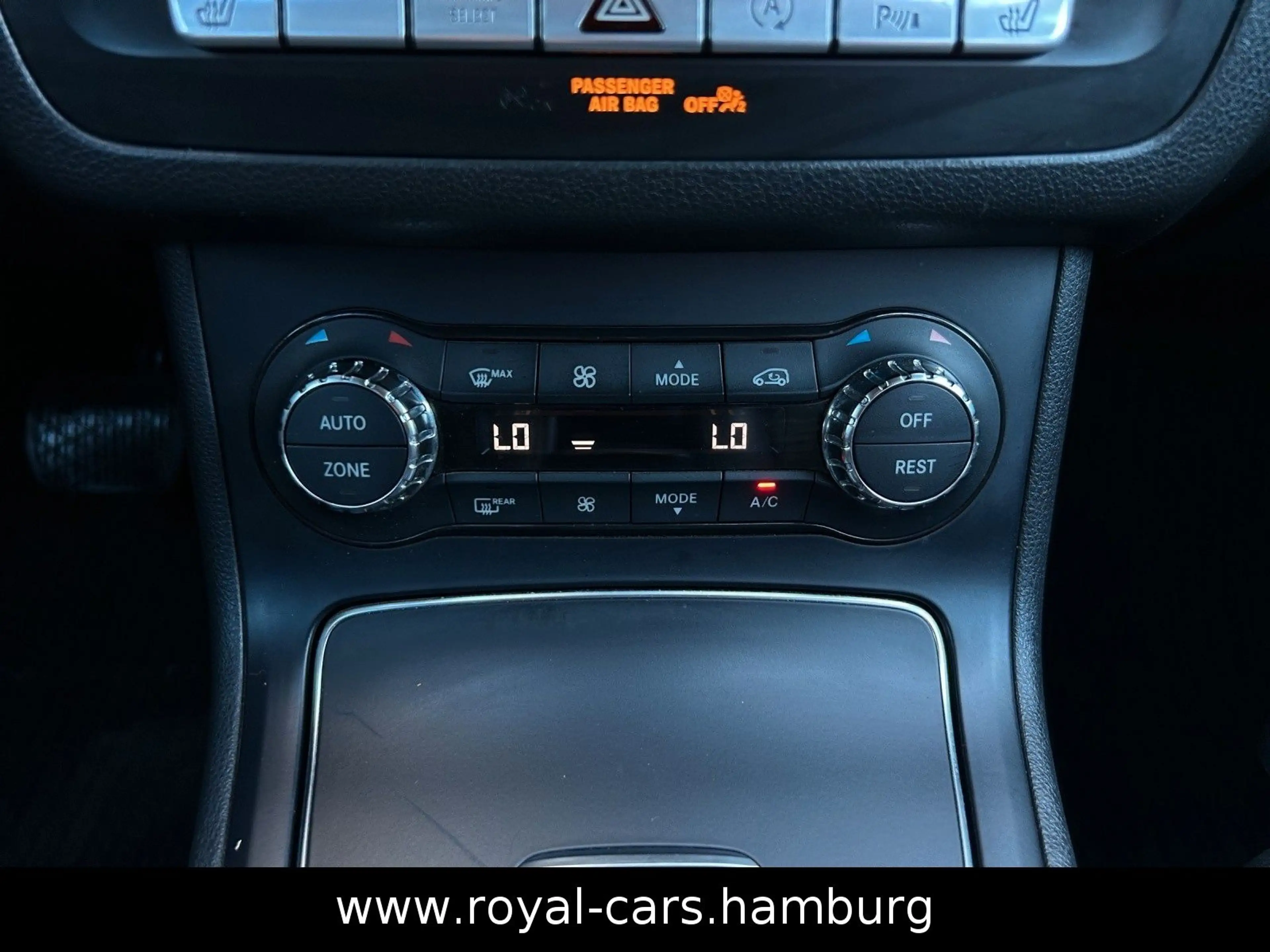 Mercedes-Benz B 200 *KLIMA*PDC*SHZ*LEDER*TEMPOMAT* — photo 19