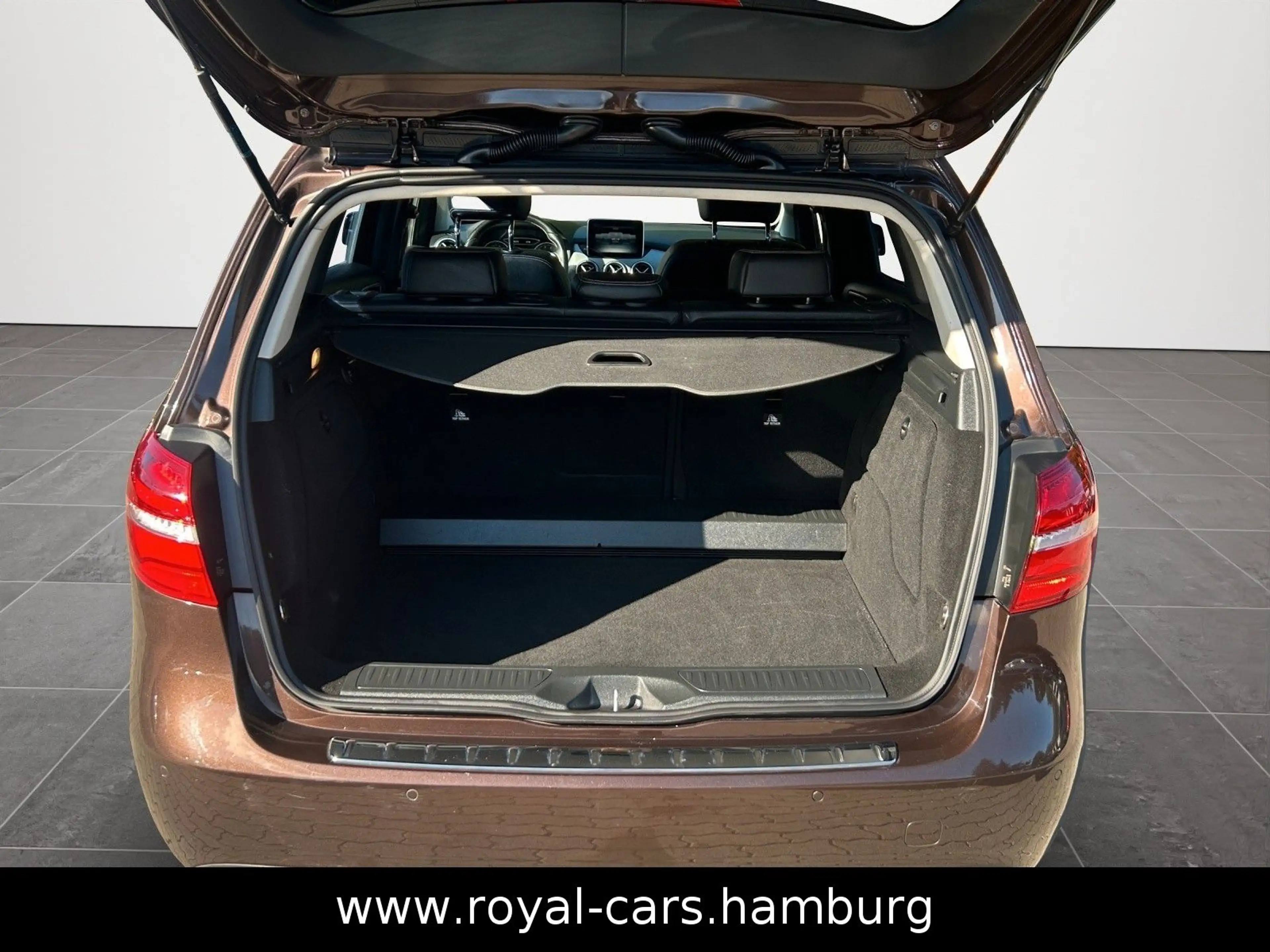 Mercedes-Benz B 200 *KLIMA*PDC*SHZ*LEDER*TEMPOMAT* — photo 7