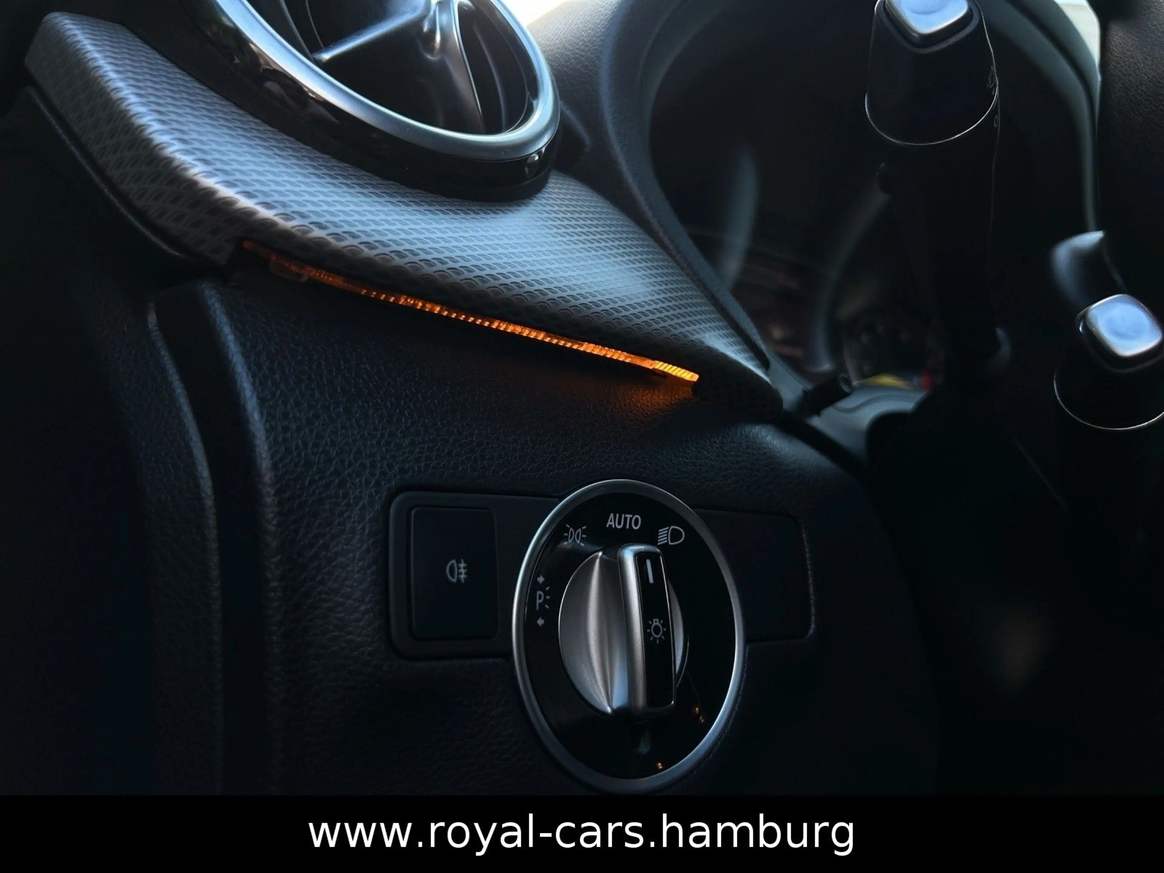 Mercedes-Benz B 200 *KLIMA*PDC*SHZ*LEDER*TEMPOMAT* — photo 22