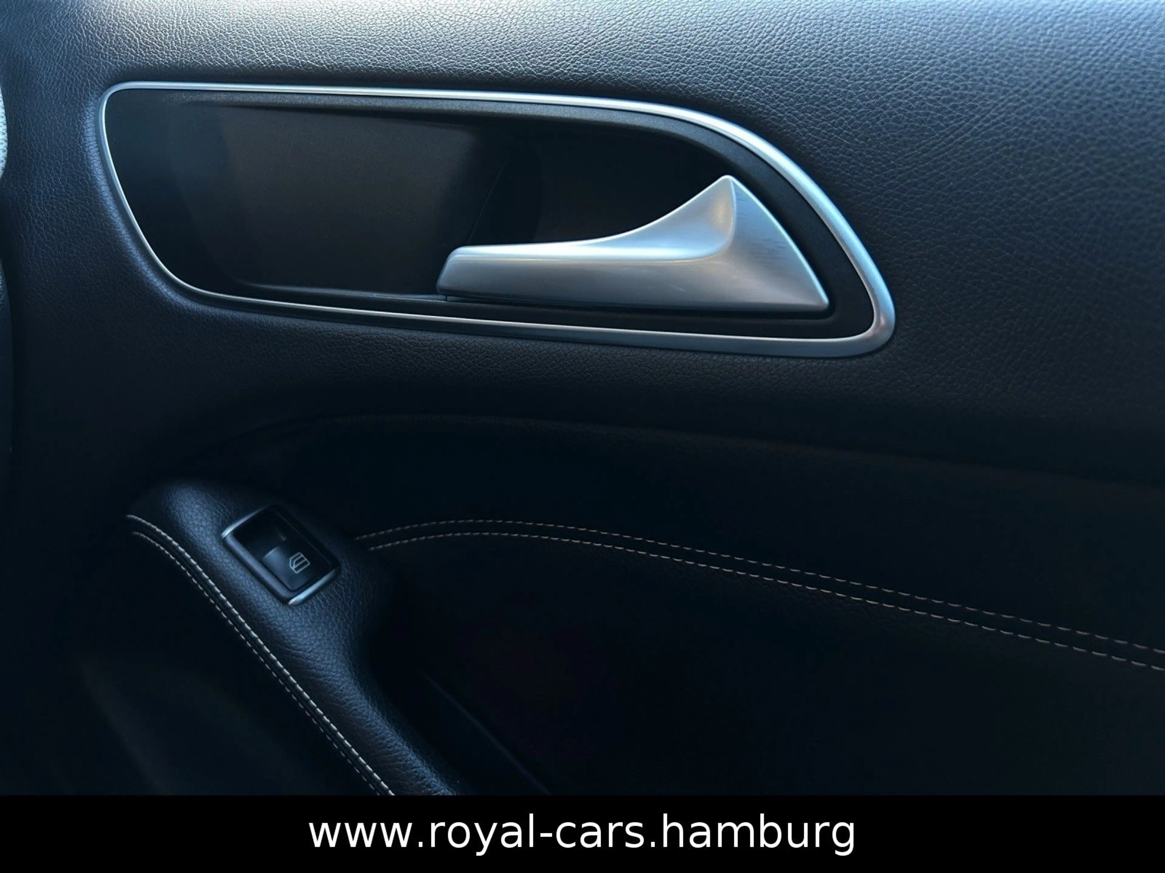 Mercedes-Benz B 200 *KLIMA*PDC*SHZ*LEDER*TEMPOMAT* — photo 20