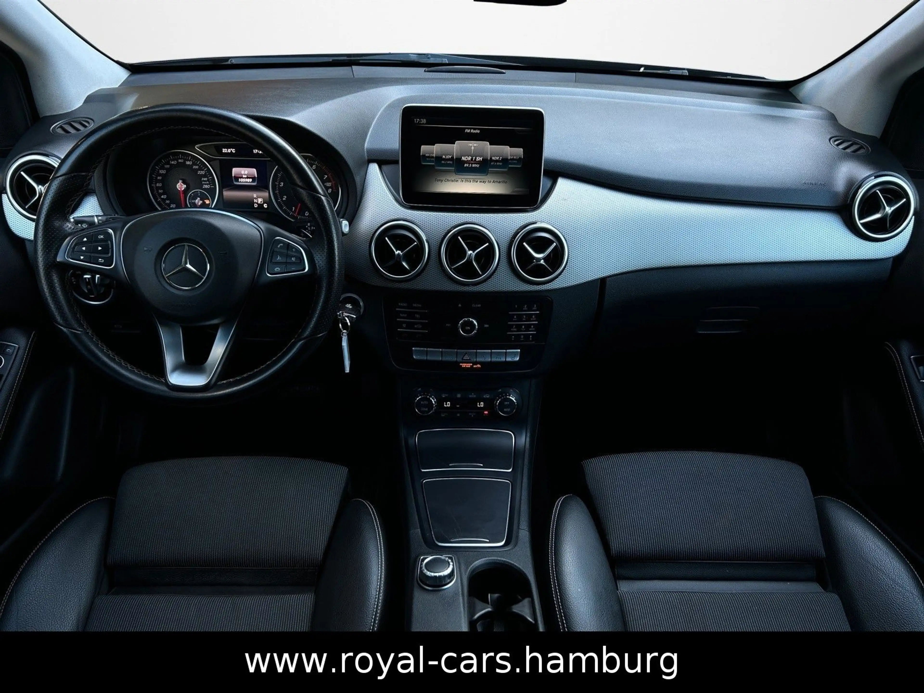 Mercedes-Benz B 200 *KLIMA*PDC*SHZ*LEDER*TEMPOMAT* — photo 14