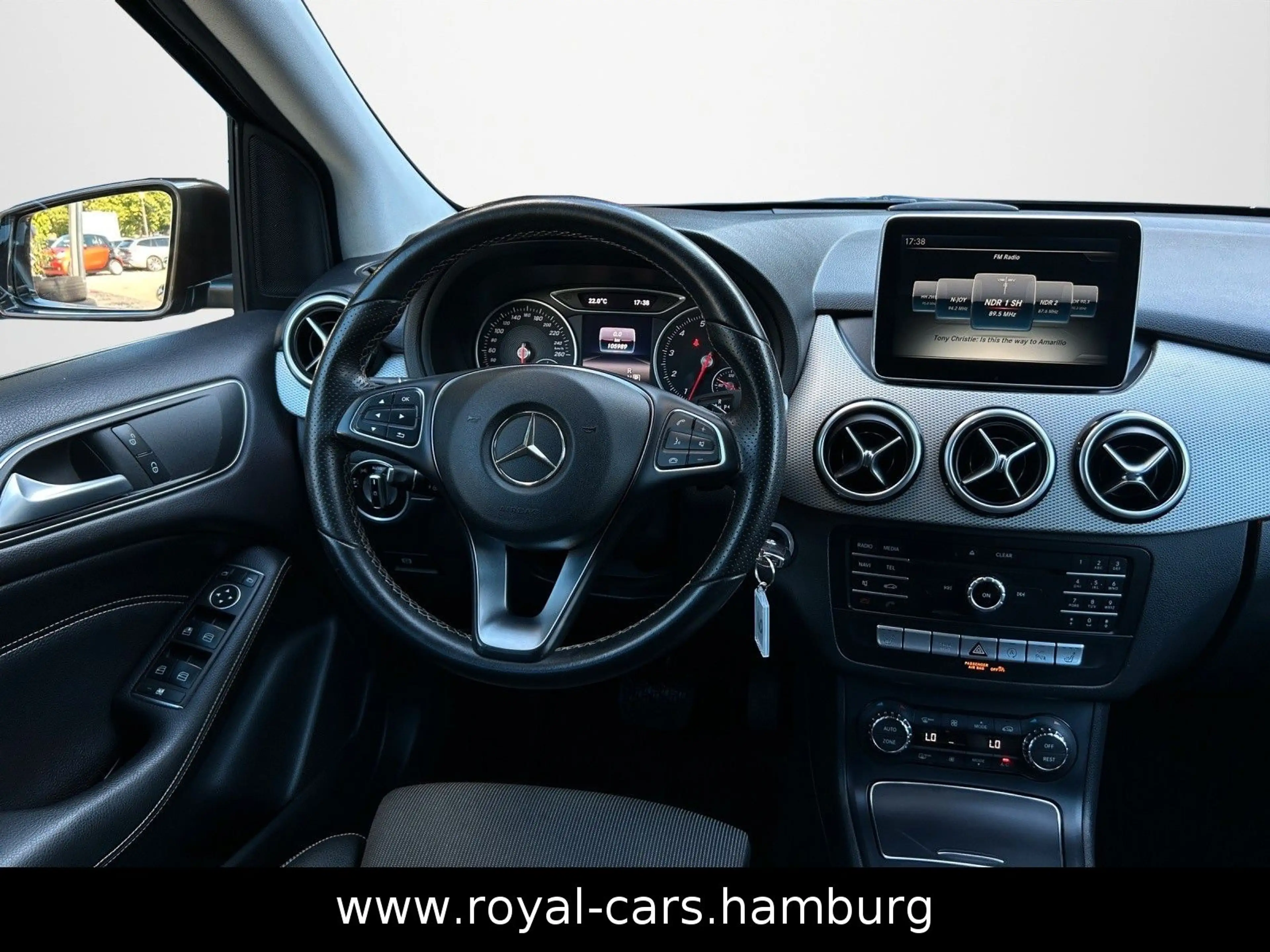 Mercedes-Benz B 200 *KLIMA*PDC*SHZ*LEDER*TEMPOMAT* — photo 15