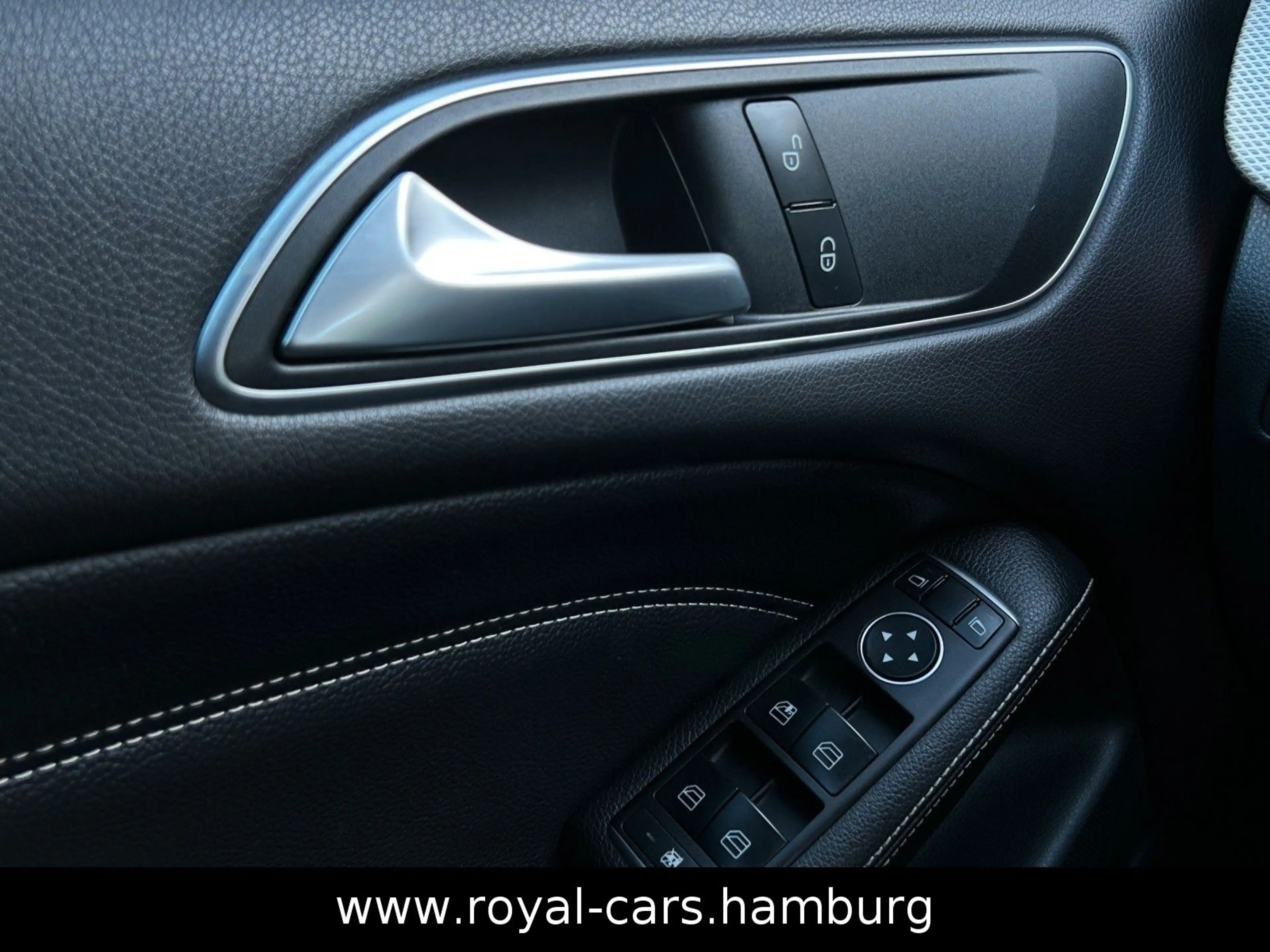 Mercedes-Benz B 200 *KLIMA*PDC*SHZ*LEDER*TEMPOMAT* — photo 21