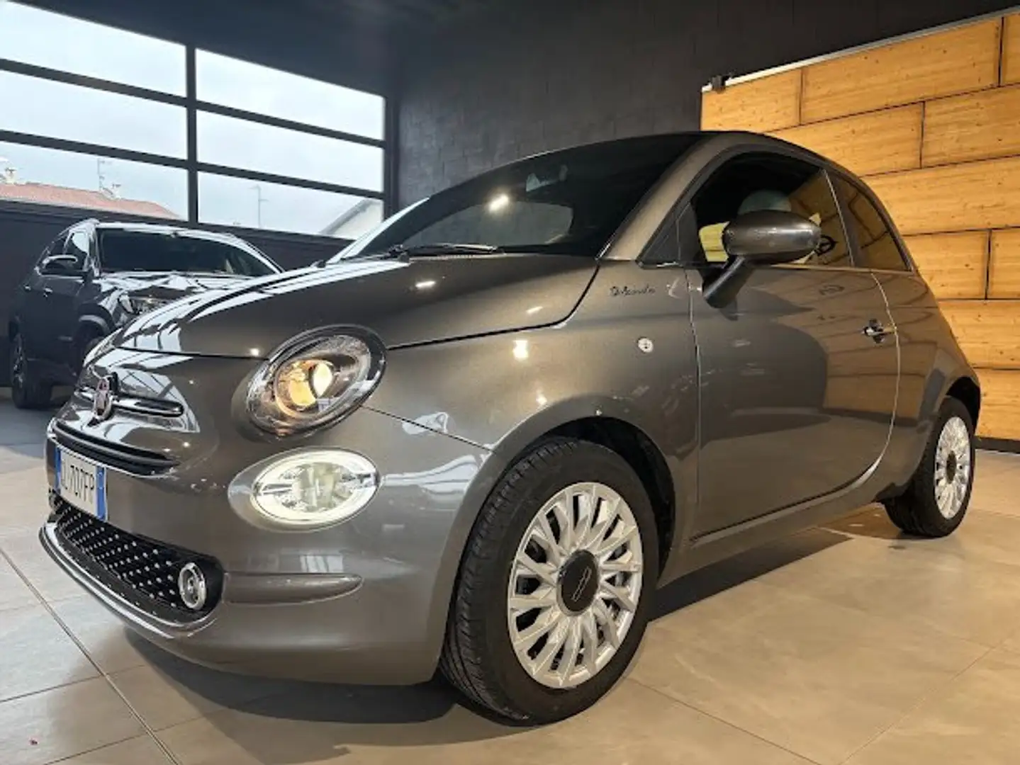 Fiat 500 1.0 hybrid Dolcevita NEOPATENTATI Grau - 1