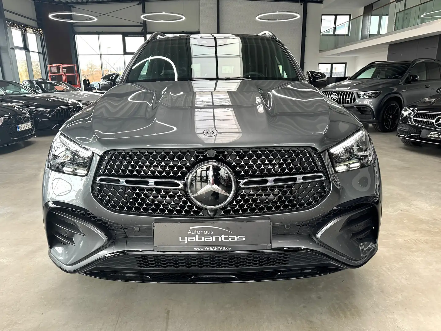 Mercedes-Benz GLE 450 d 4M AMG Night Pano DISTRONIC+ AIRMATIC 360°-K Mem Gri - 2