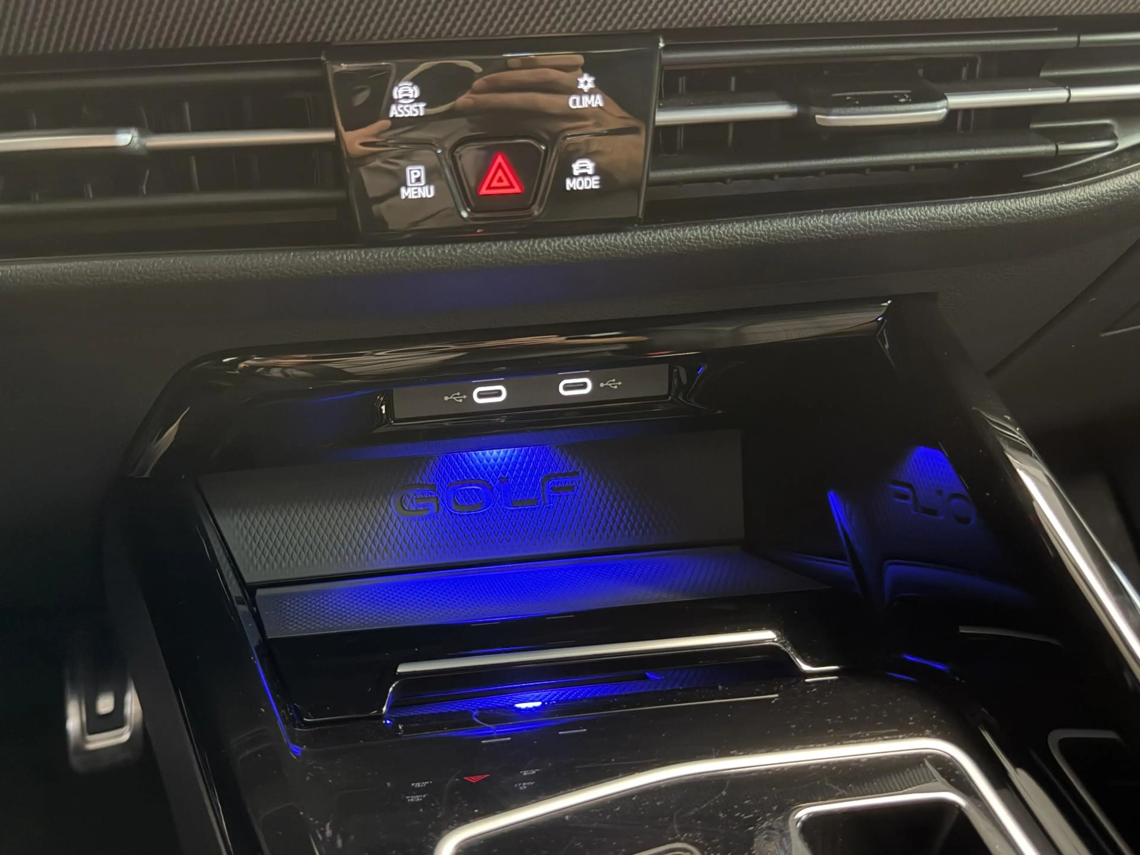 Volkswagen Golf GTE 1.5 eHybrid 272PK SOH 96% | Adaptive cruise | Head — photo 21