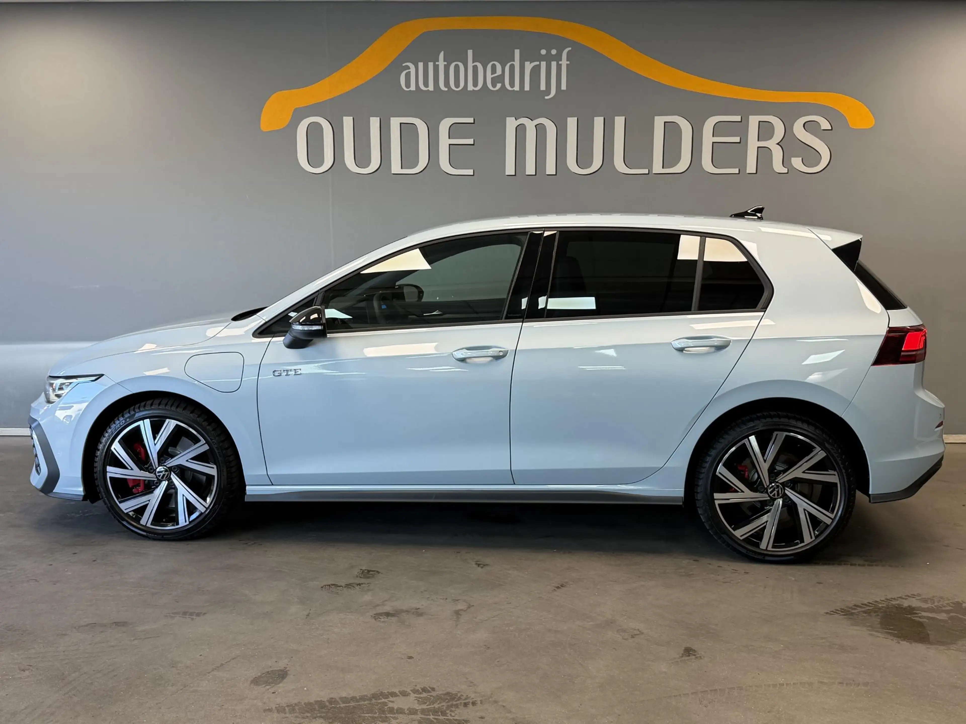 Volkswagen Golf GTE 1.5 eHybrid 272PK SOH 96% | Adaptive cruise | Head — photo 2
