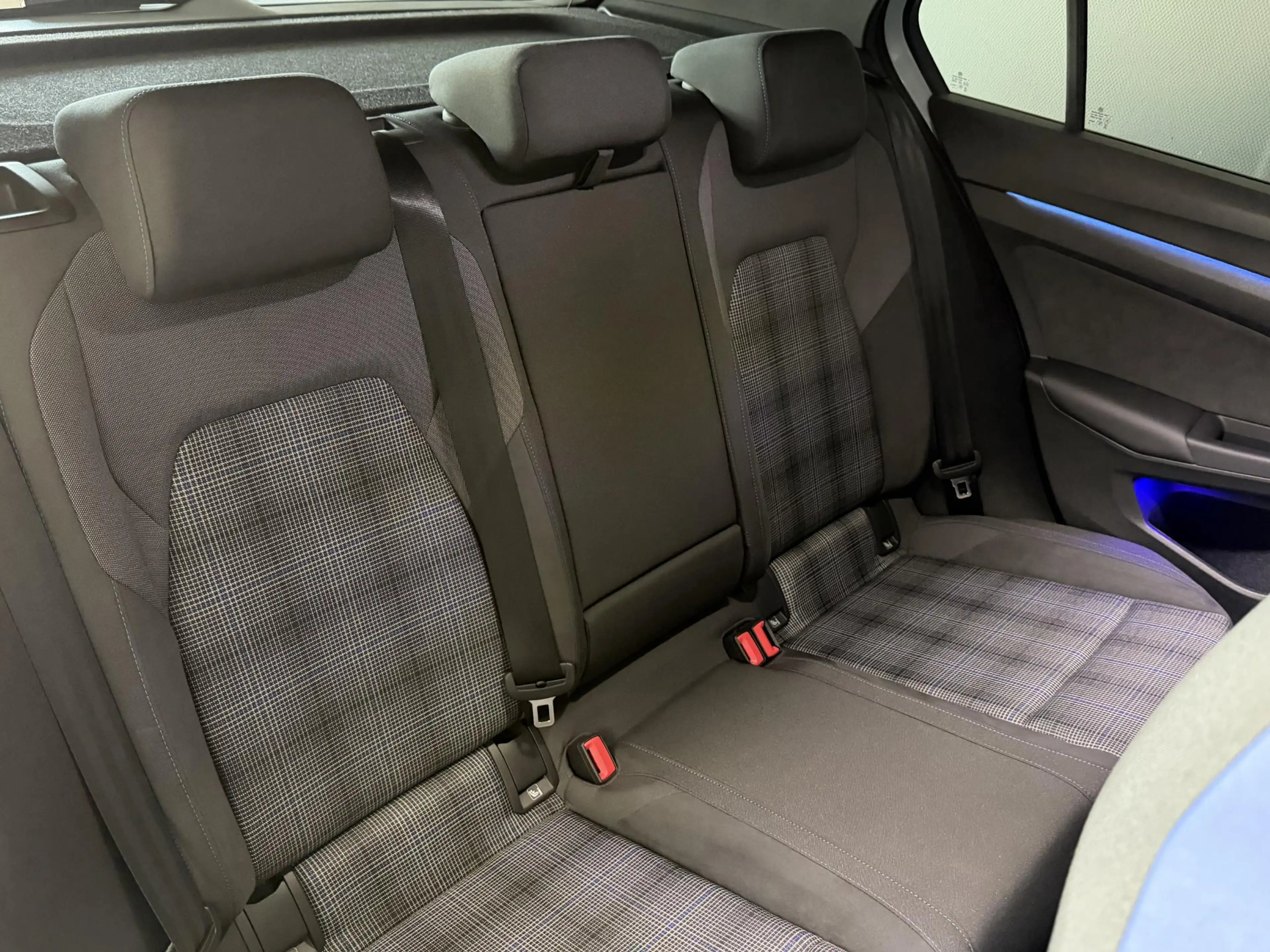 Volkswagen Golf GTE 1.5 eHybrid 272PK SOH 96% | Adaptive cruise | Head — photo 22