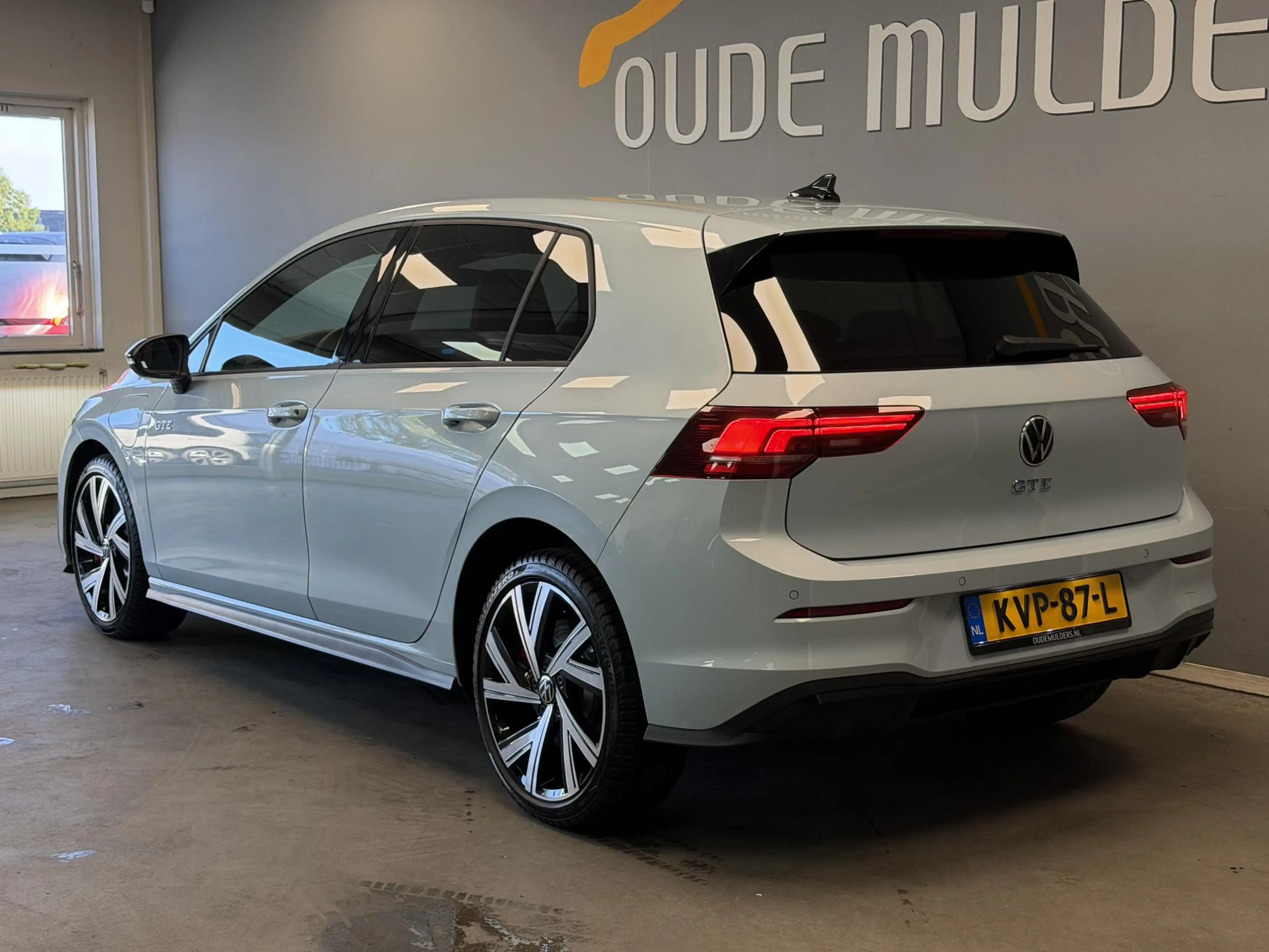 Volkswagen Golf GTE 1.5 eHybrid 272PK SOH 96% | Adaptive cruise | Head — photo 3