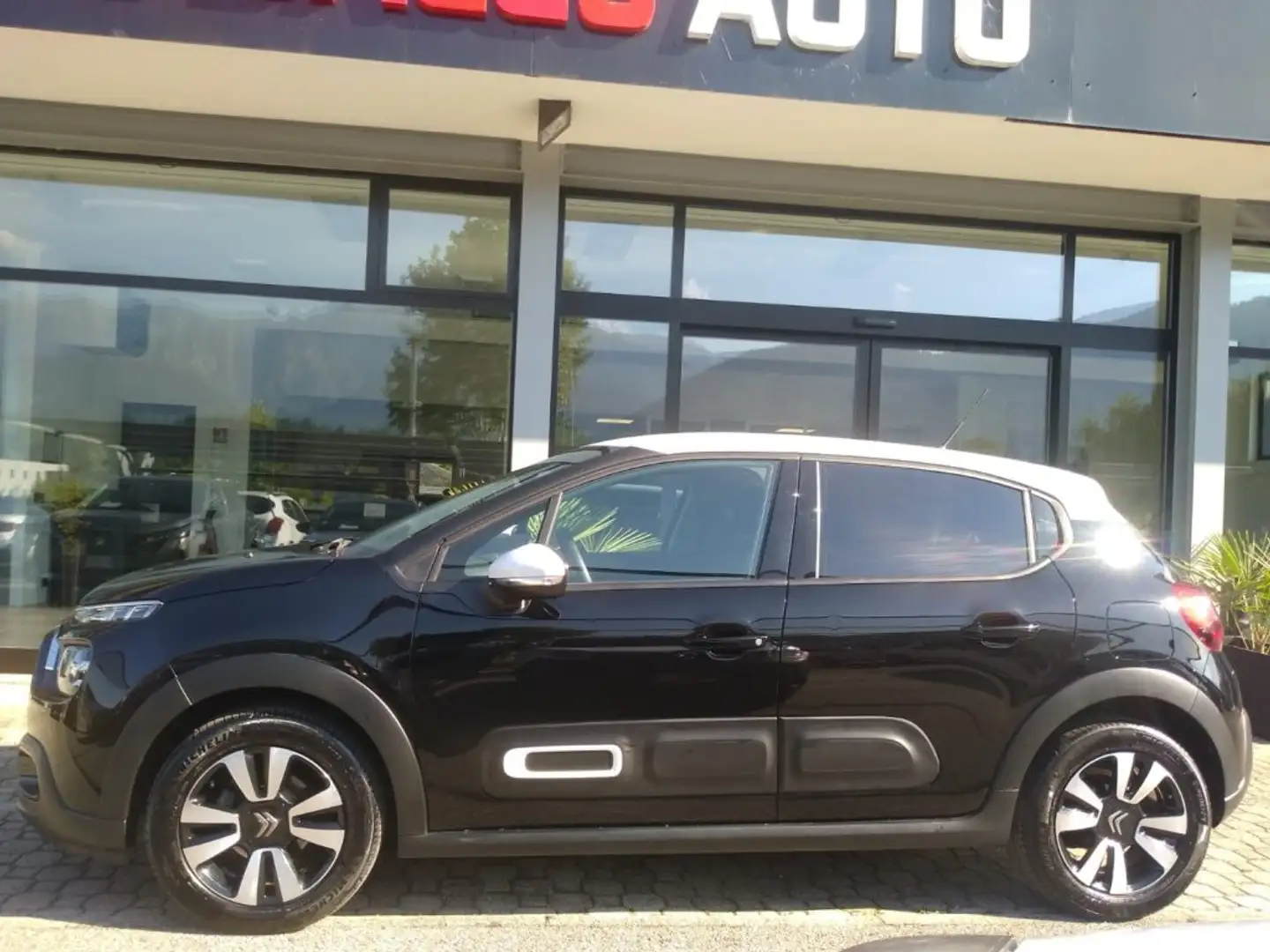 Citroen C3 PureTech 83 S&S Max OK NEOPATENTATI Nero - 2