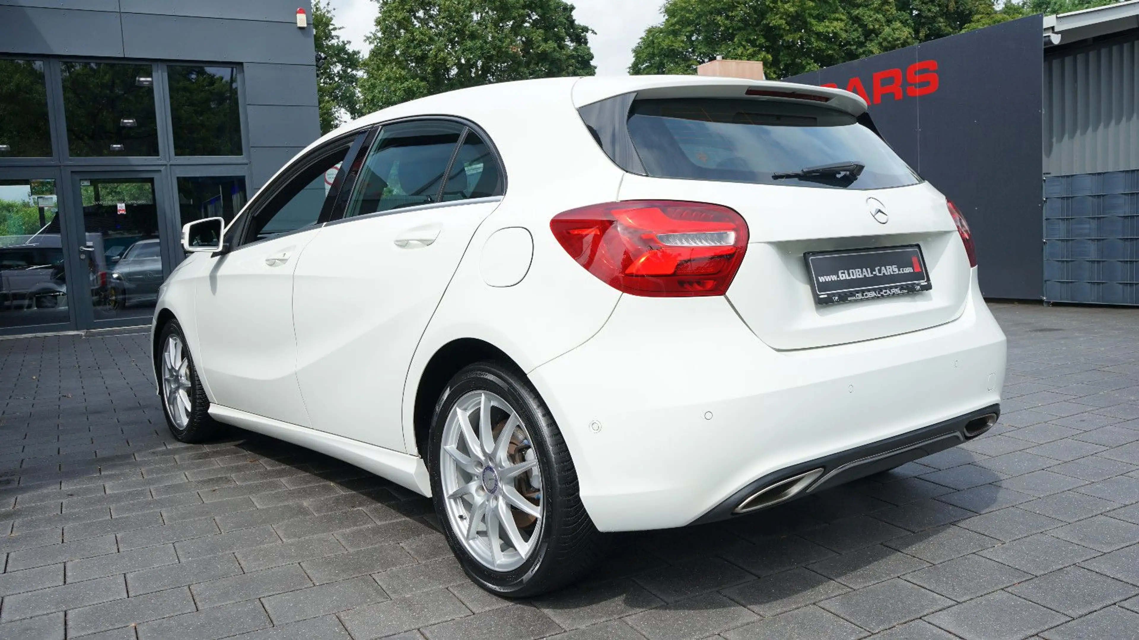 Mercedes-Benz A 200 *NAVI*LED-SCHEINWERFER*LEDER* — photo 13