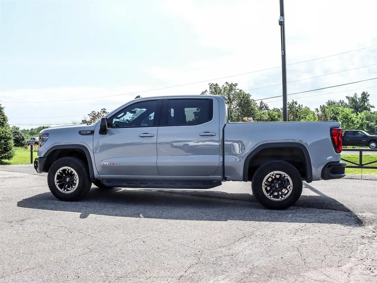 GMC Sierra 1500 photo GMC Sierra 1500